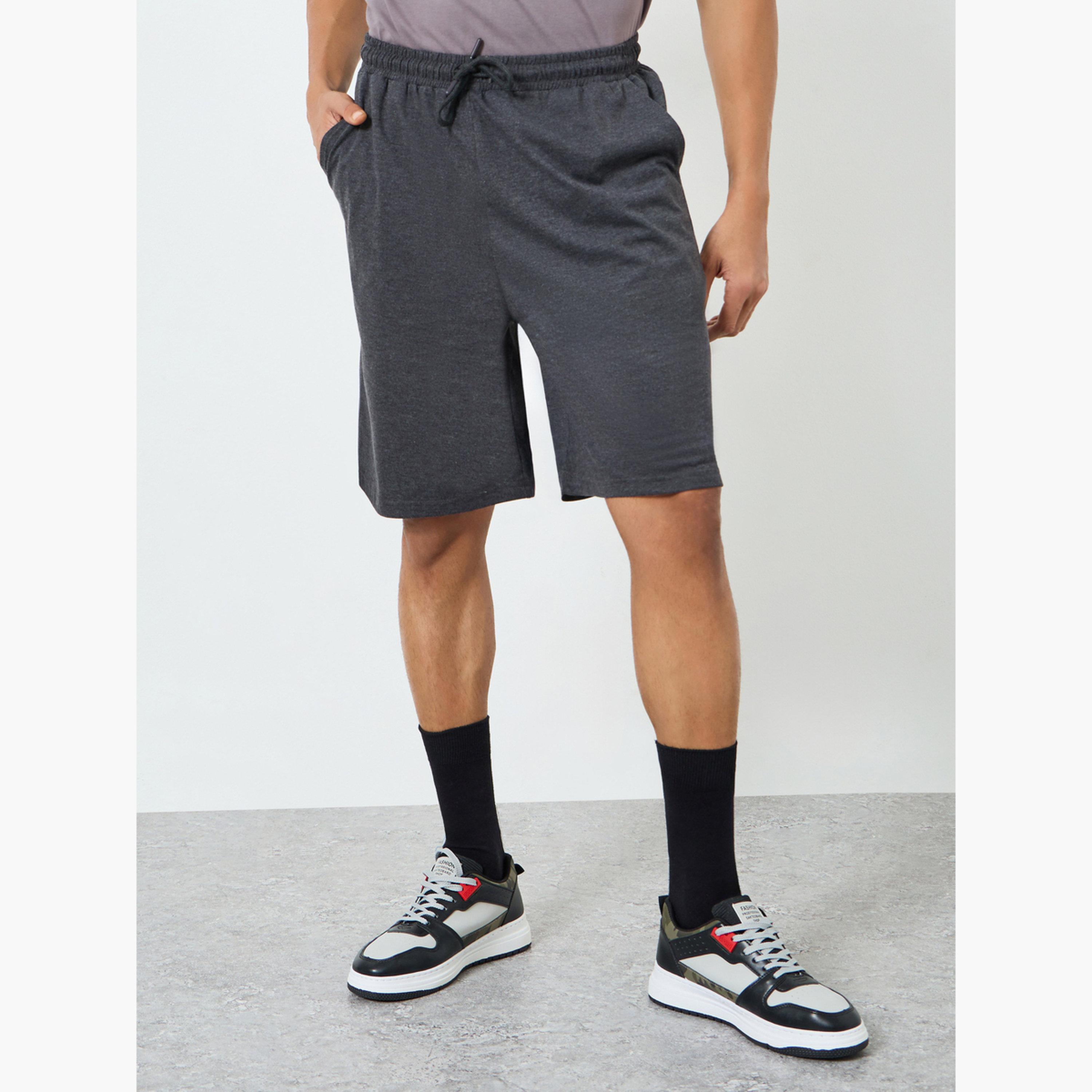 شورت سادة بطول الركبة مع رباط خصر-men-clothing-nightwear-pyjamaandshorts-image-1
