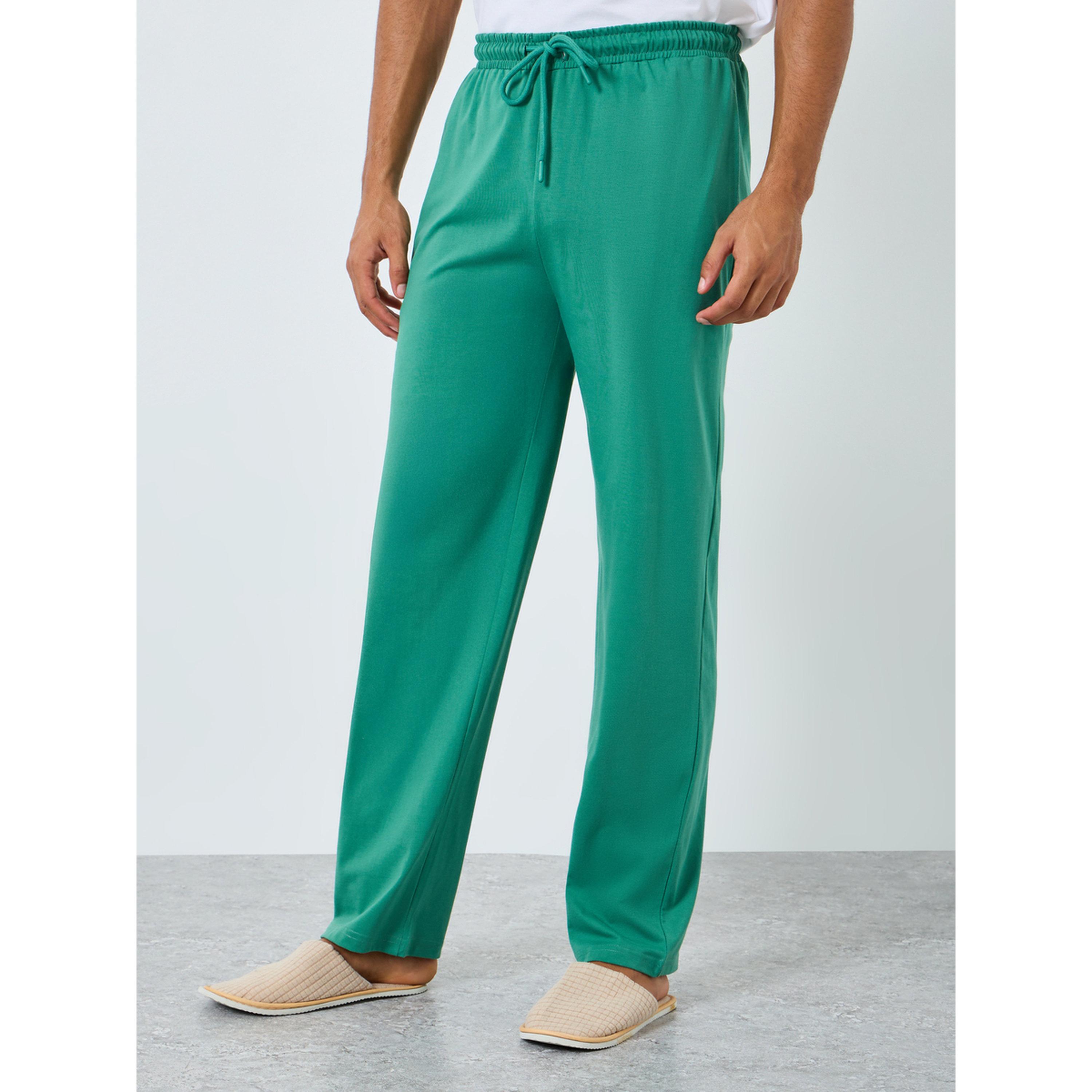 طقم بيجاما من بنطال وتيشيرت مطبع بأكمام ريجلان-men-clothing-nightwear-sets-image-4