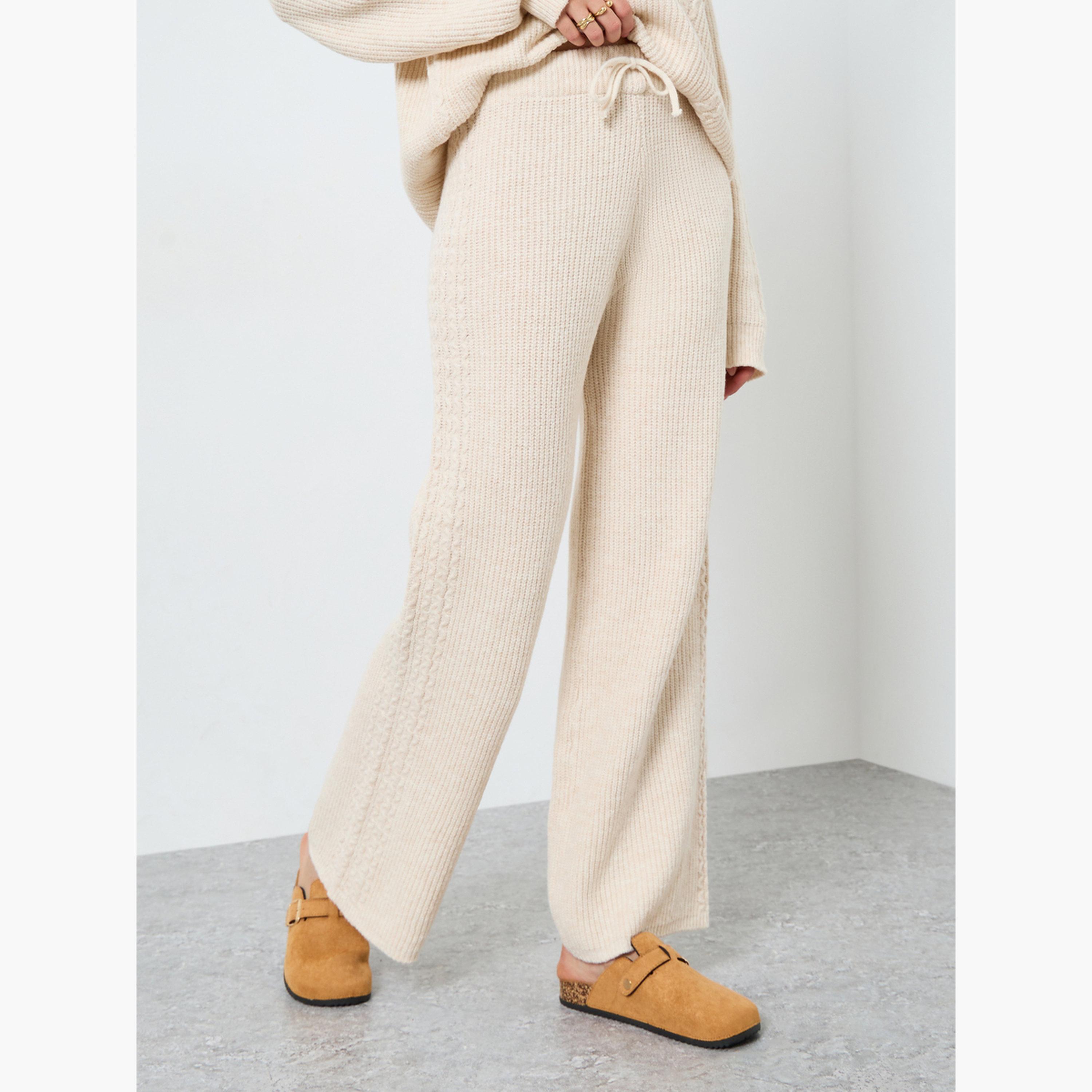 ستايلي - سترة وبنطال نسيج كابلي منسوج باللون البيج للنساء-women-clothing-coordsets-image-5