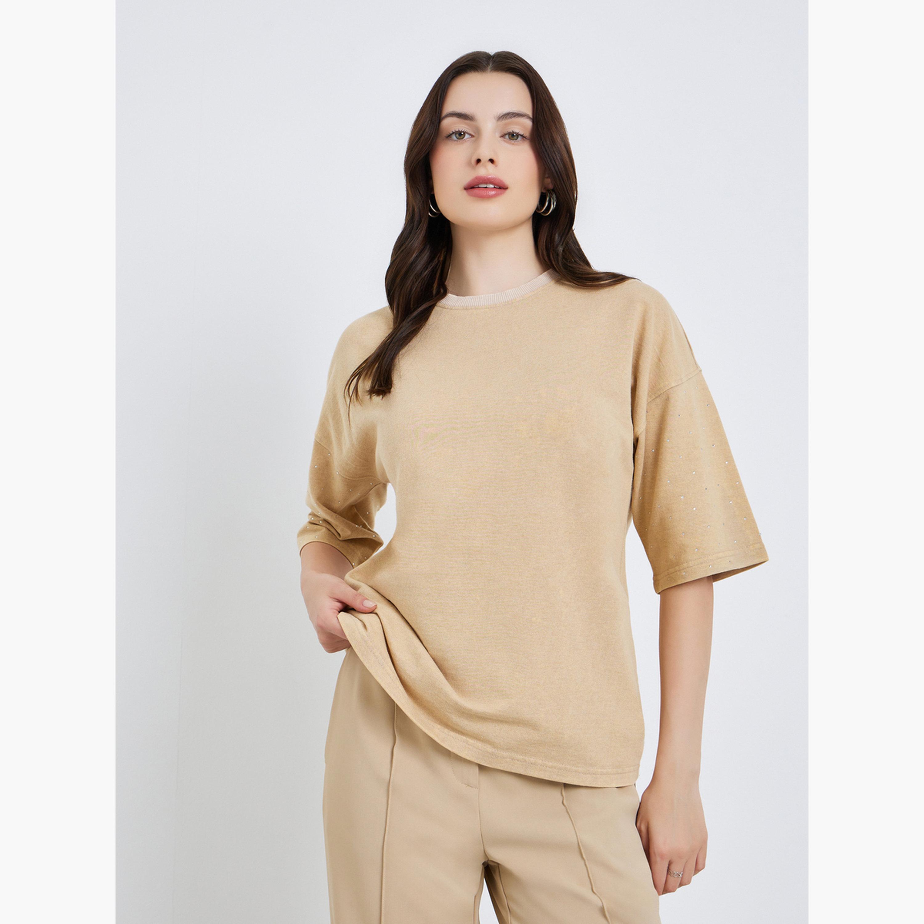 طقم قميص بأزرار وبنطلون-women-clothing-tshirts-image-1