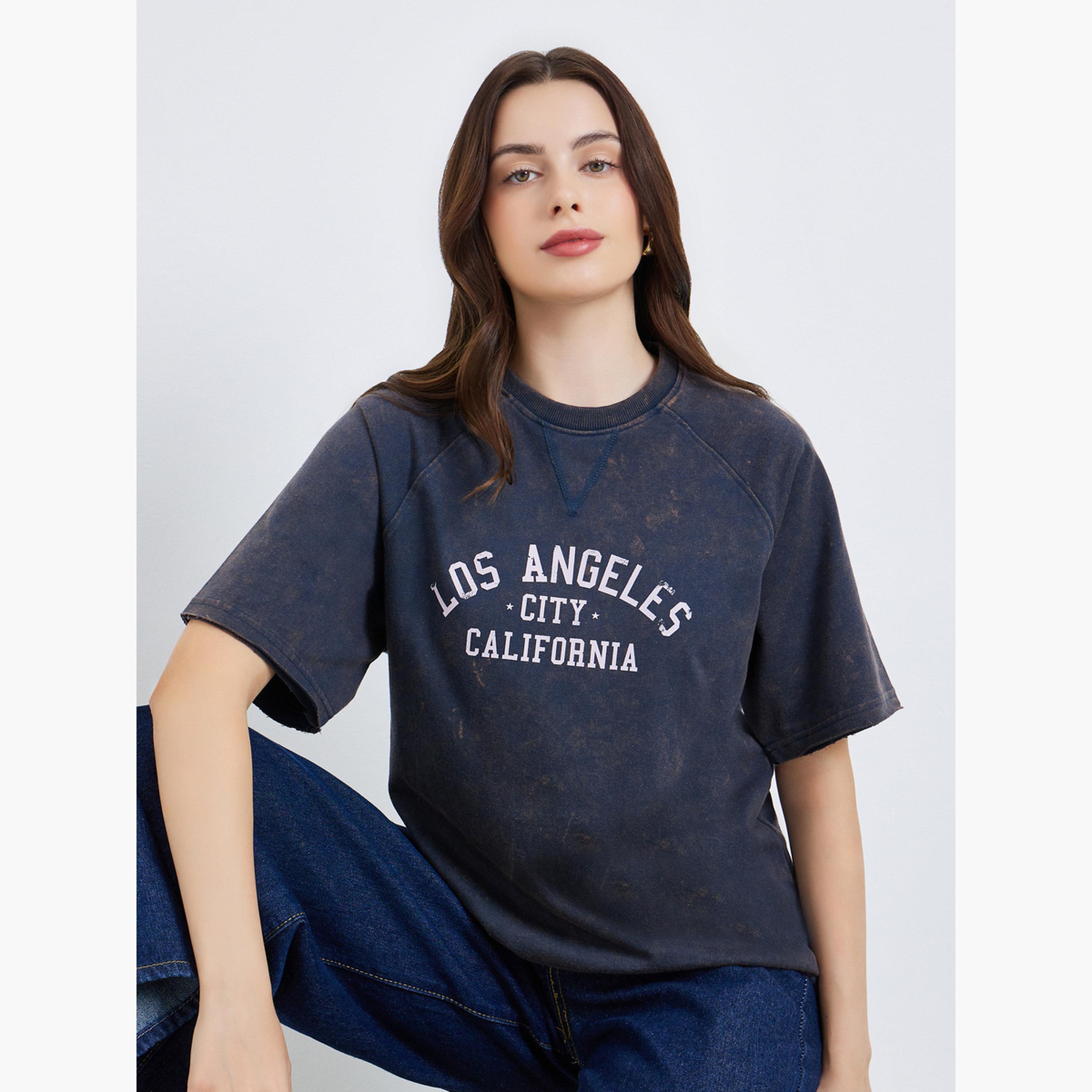 طقم قميص بأزرار وبنطلون-women-clothing-tshirts-image-3