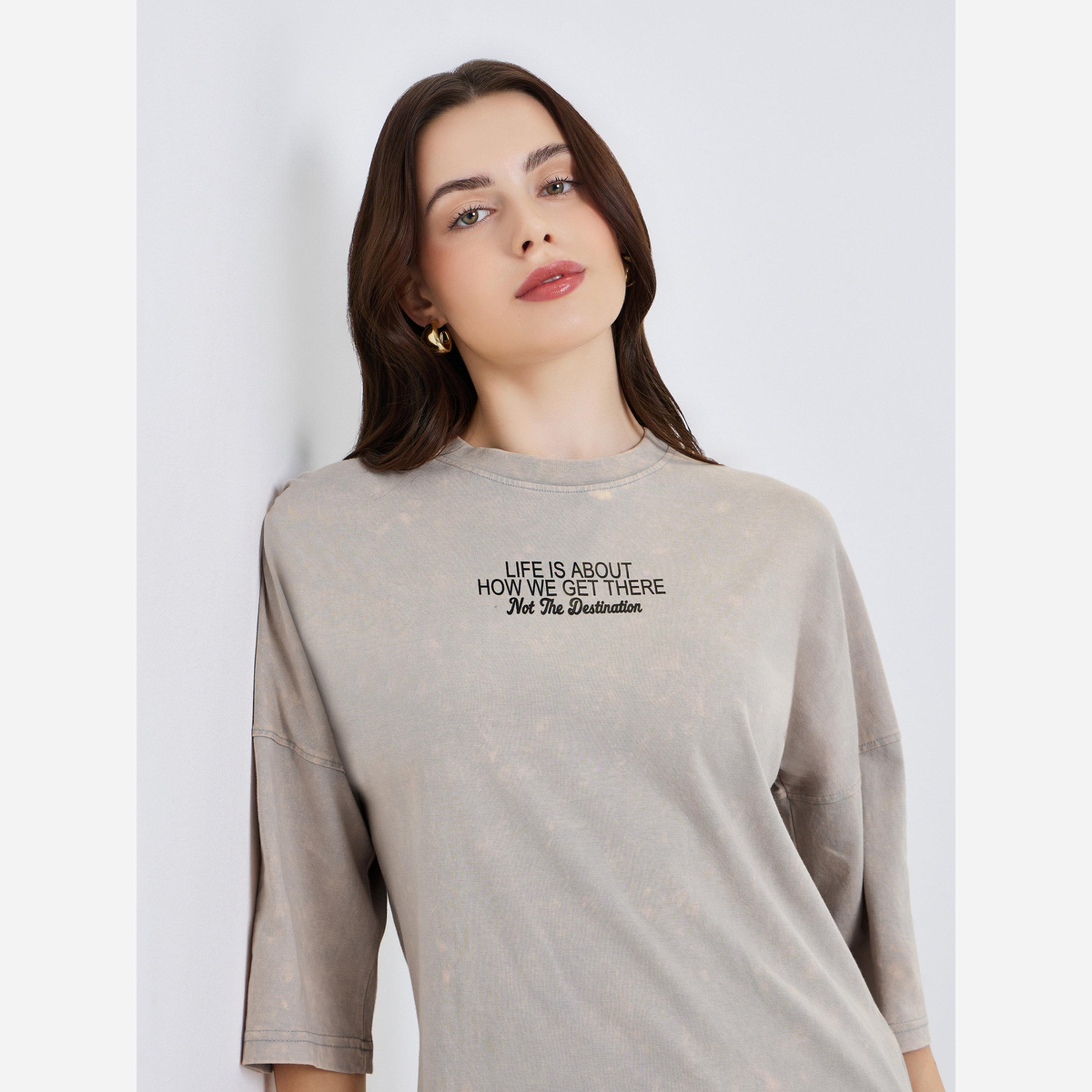 ستايلي - تيشيرت مزخرف بتطريز – موديل Block-19-women-clothing-tshirts-image-3