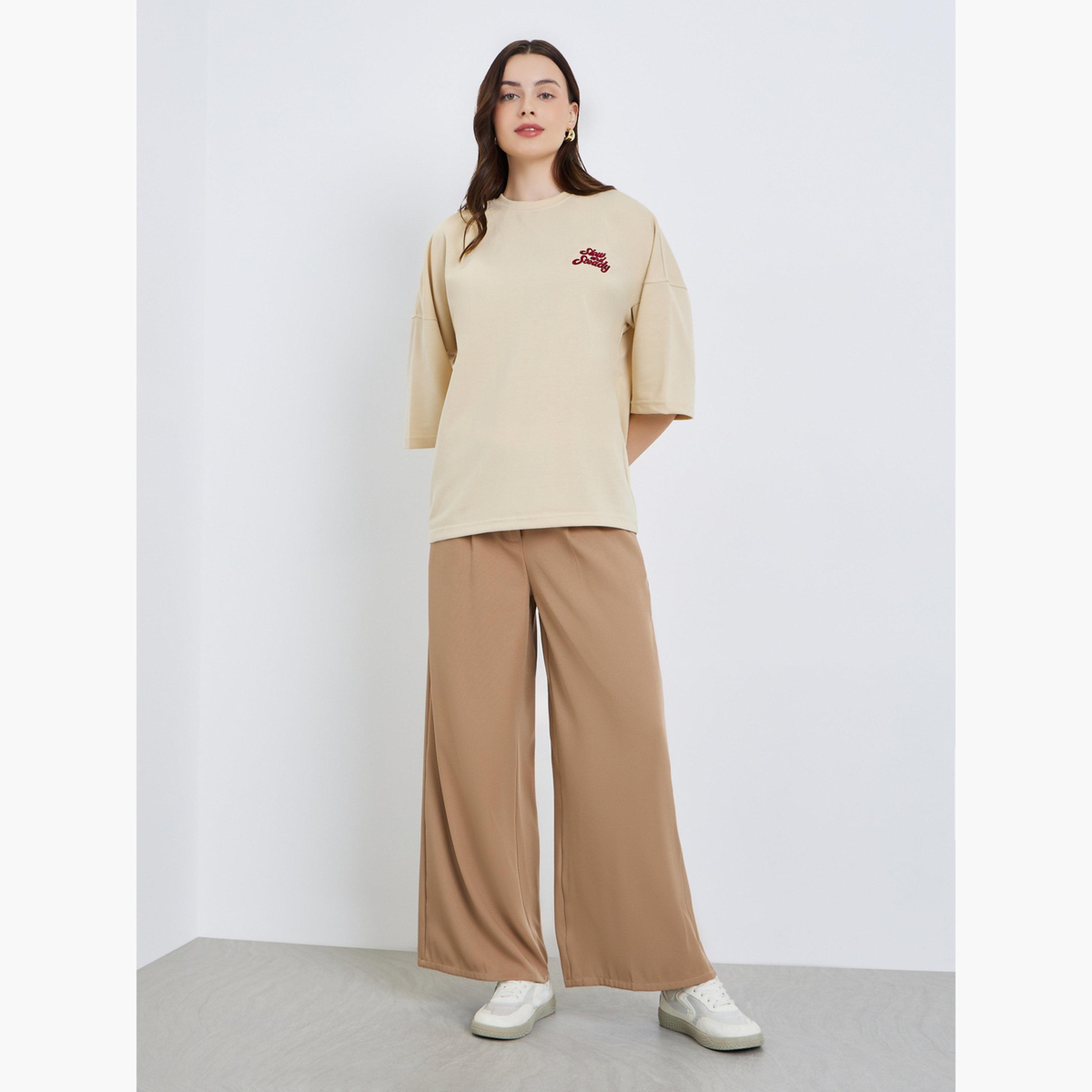 طقم قميص بأزرار وبنطلون-women-clothing-tshirts-image-2