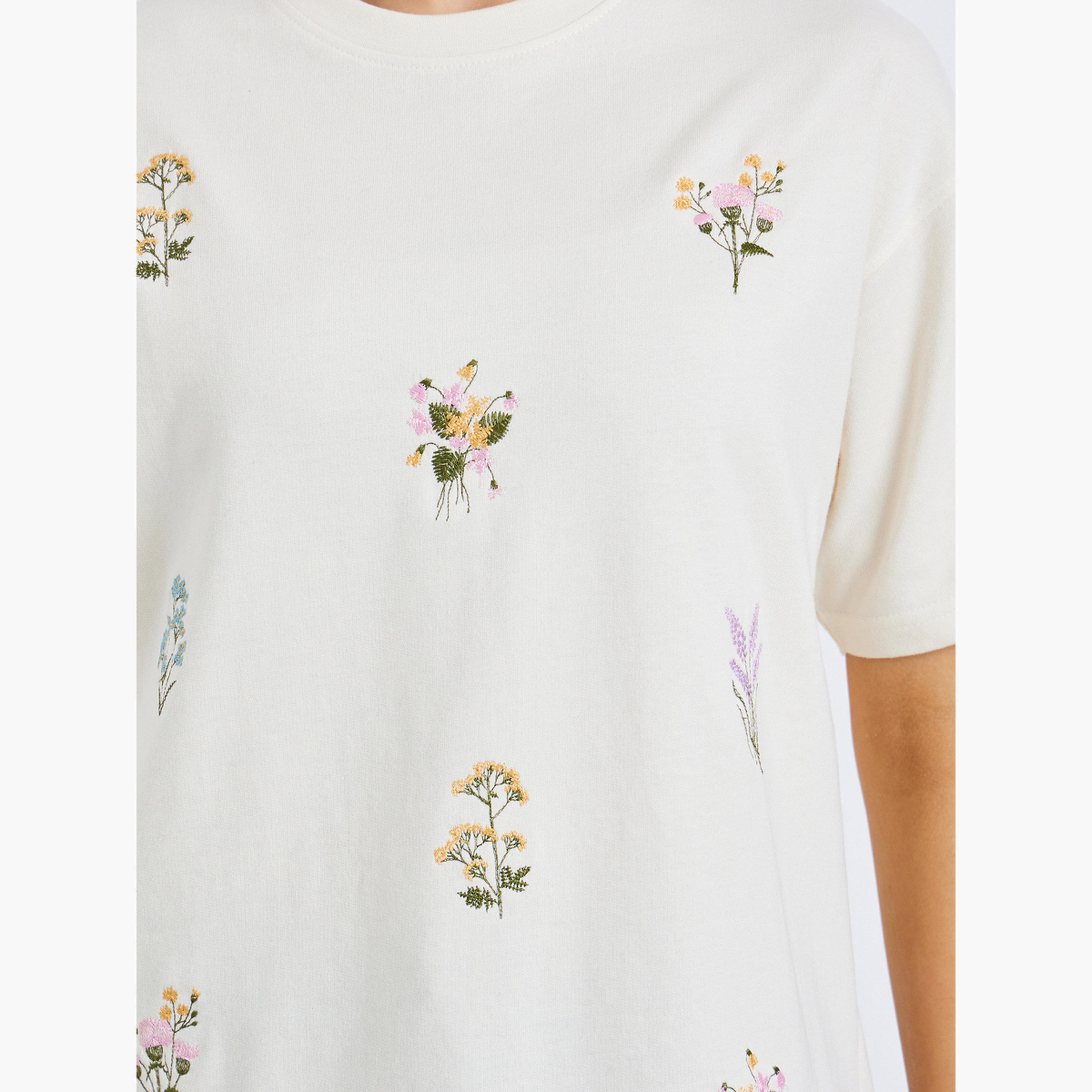 تيشيرت واسع مطرز-women-clothing-tshirts-image-3