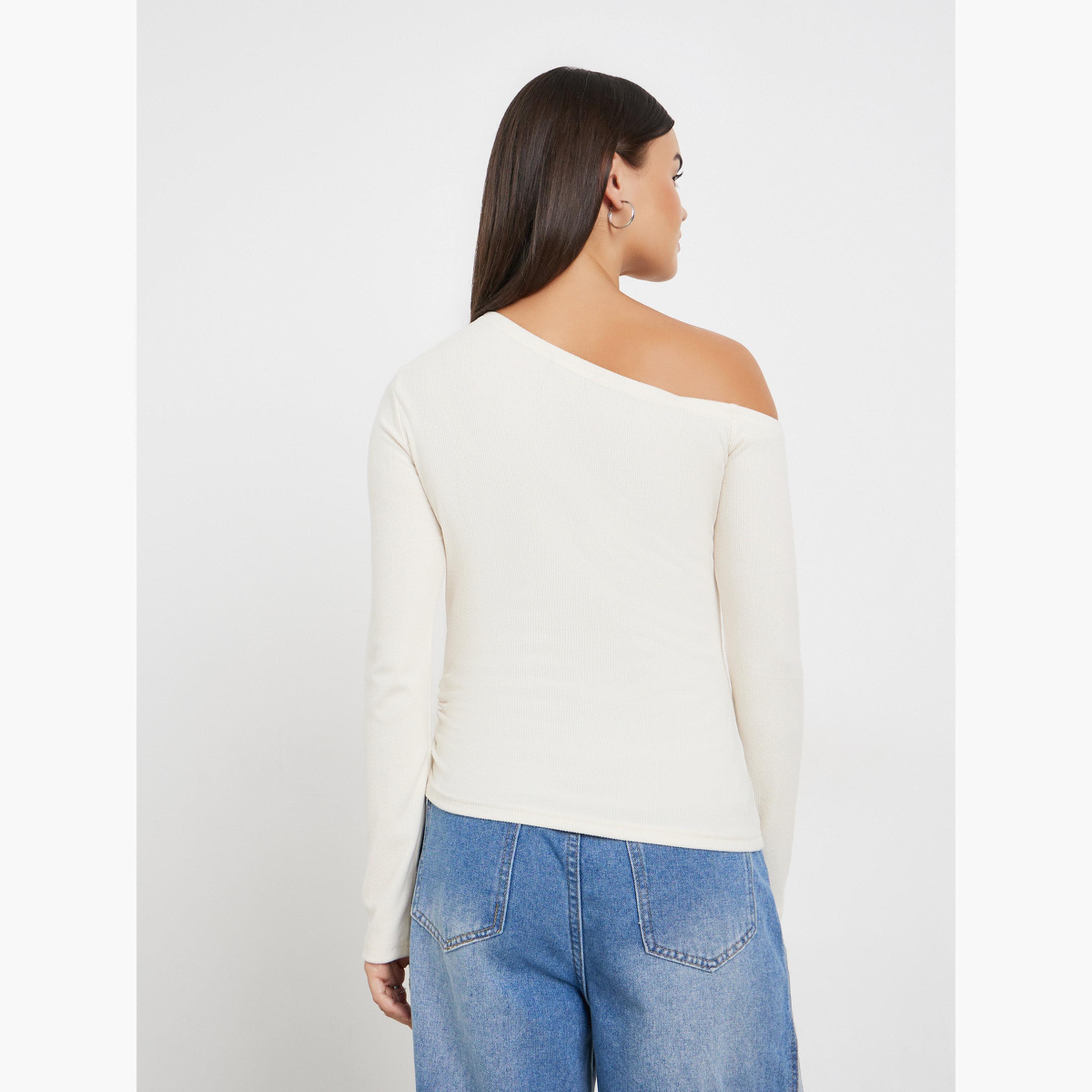 ستايلي - بلوزة محبوكة برقبة غير متماثلة باللون الكريمي للنساء-women-clothing-tshirts-image-5