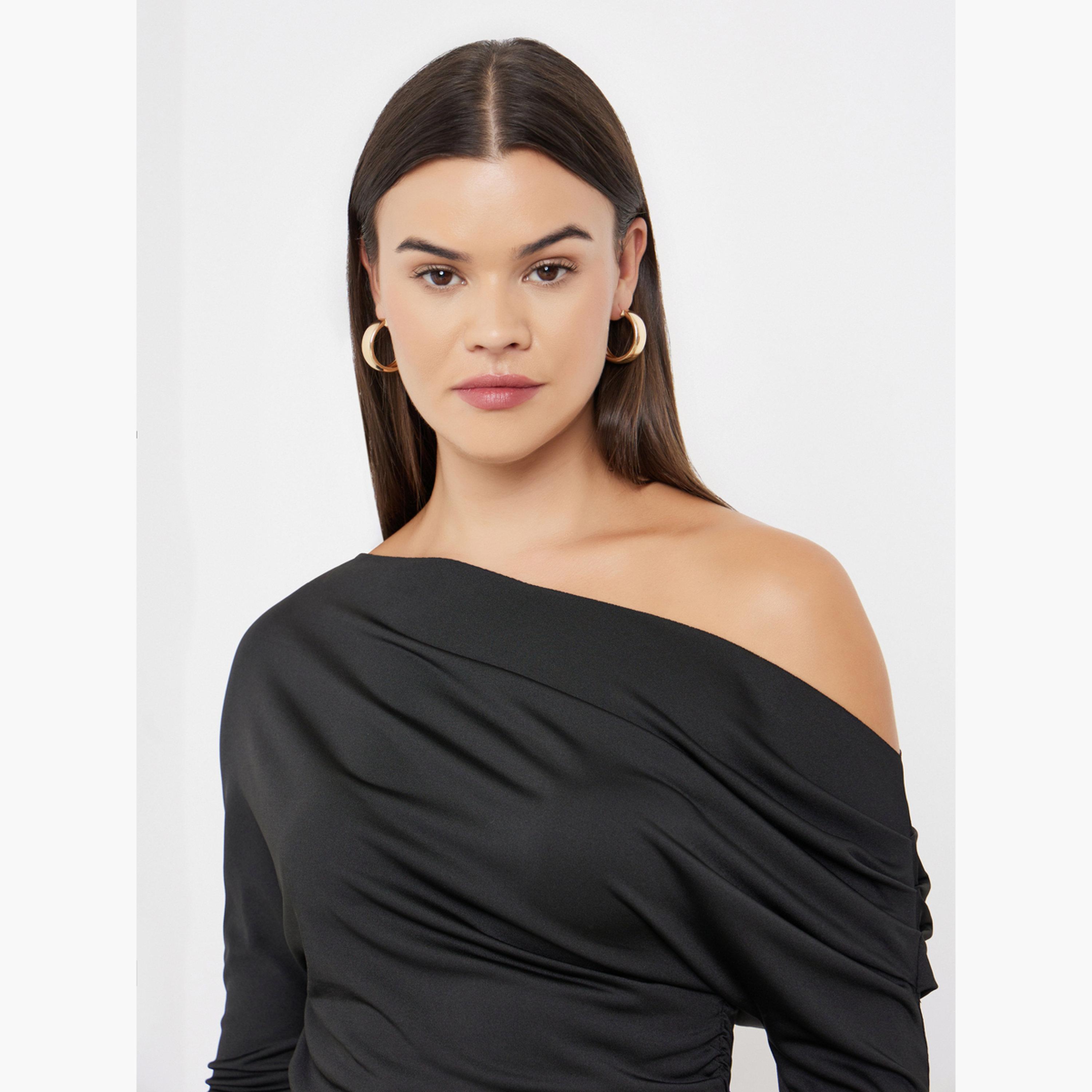 Styli Black One-Shoulder Blouse-women-clothing-tshirts-image-4