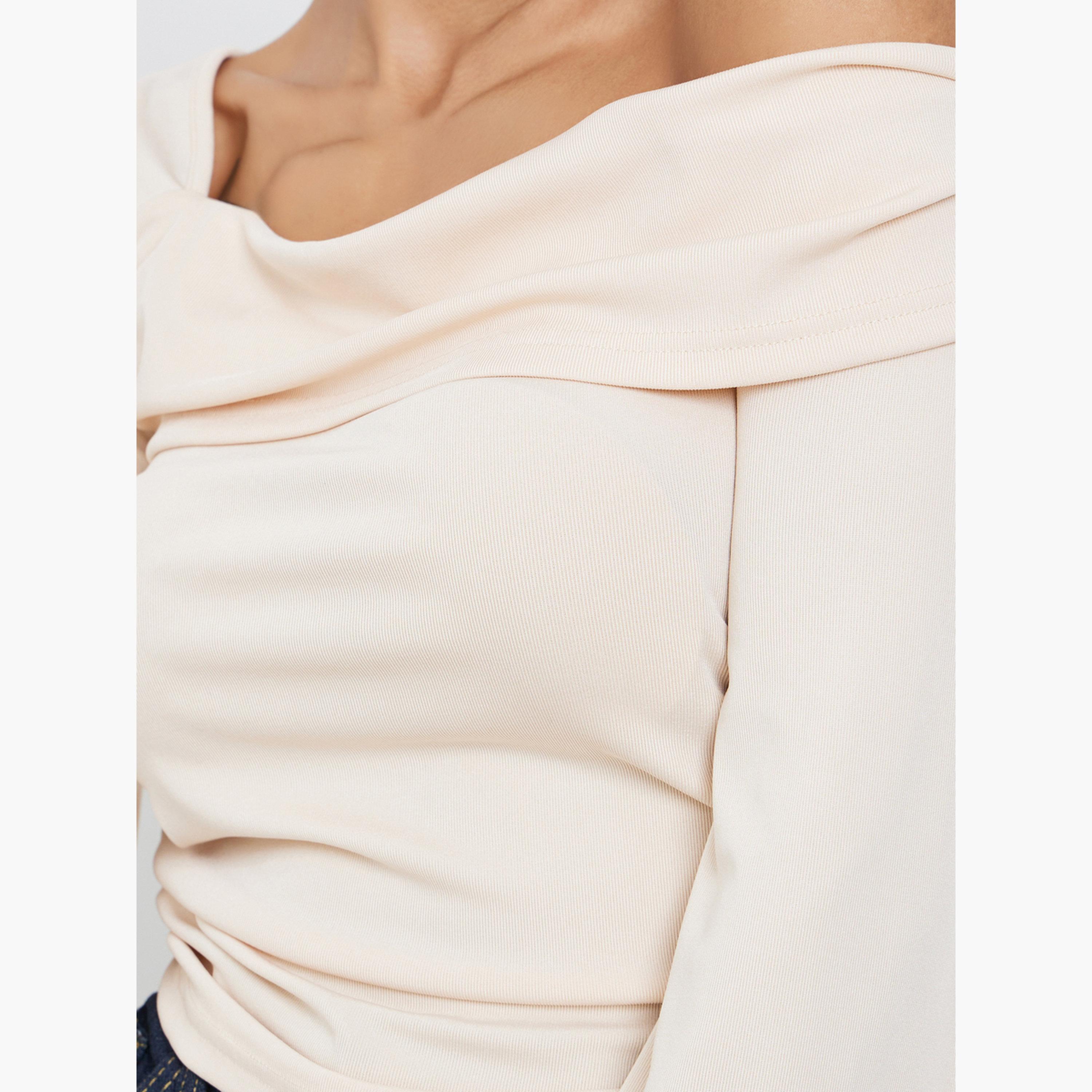 ستايلي - بلوزة كريمية محبوكة برقبة غير متماثلة للنساء-women-clothing-tshirts-image-3