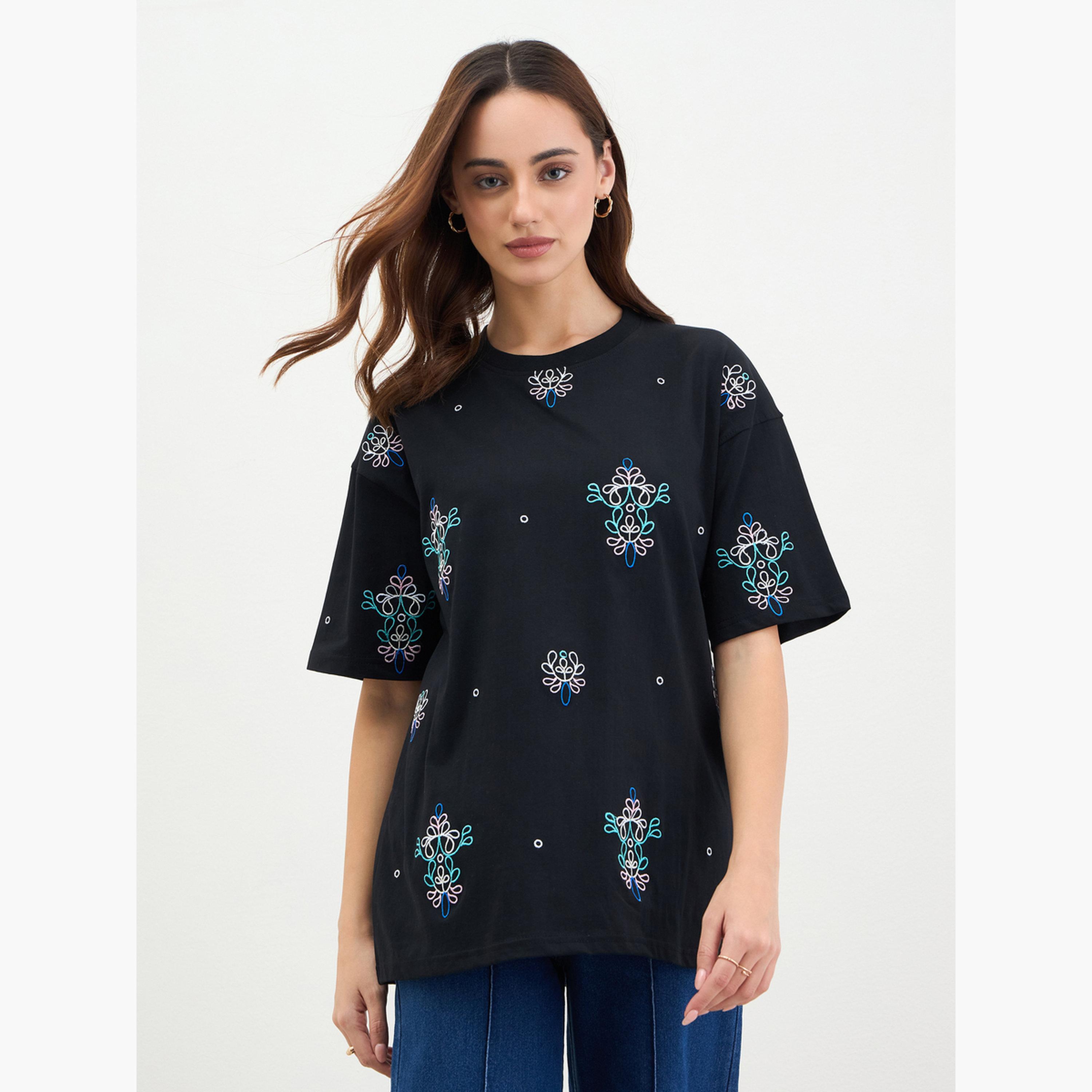 Styli Black Embroidered Oversized T-Shirt-women-clothing-tshirts-image-1