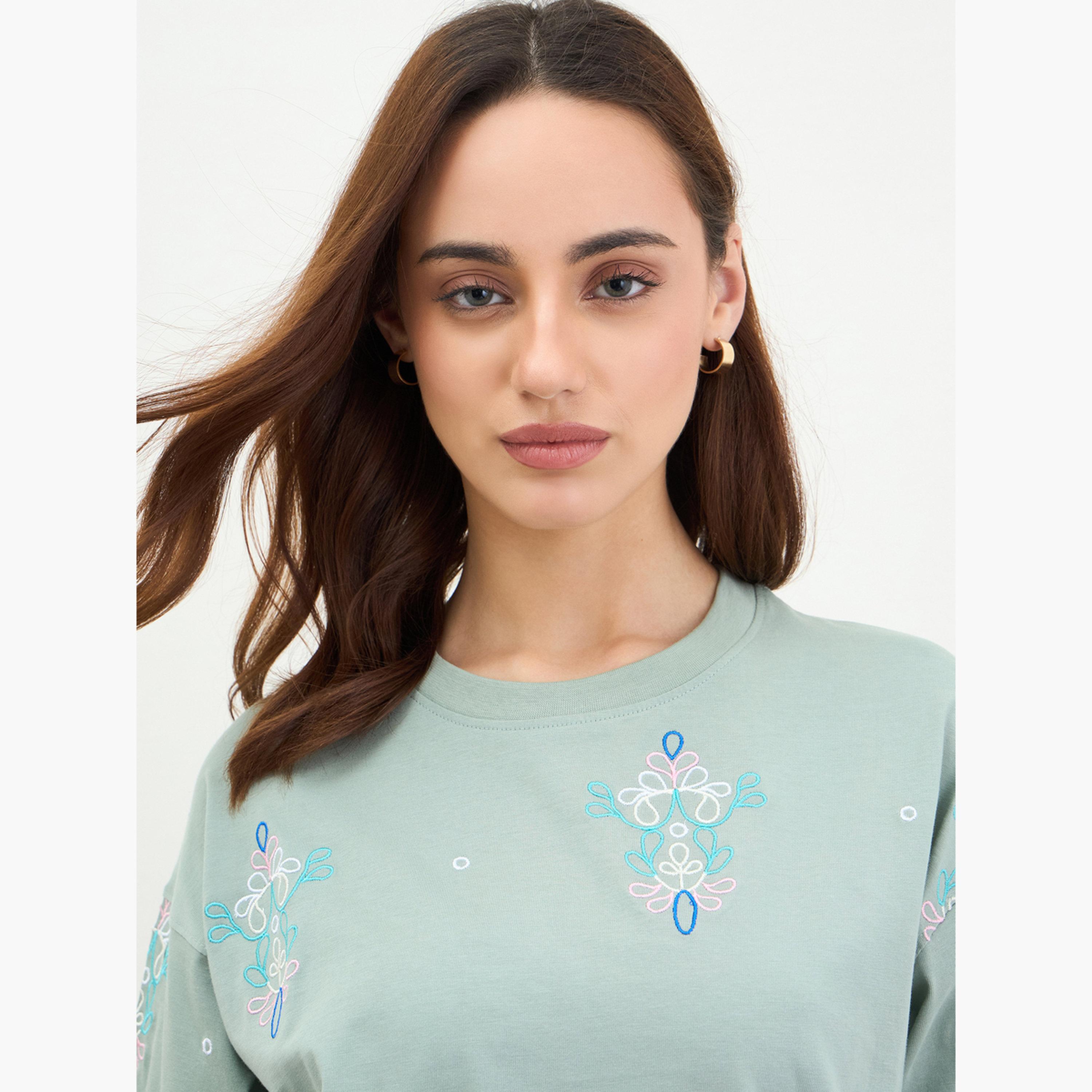 Styli Green Embroidered Oversized T-Shirt-women-clothing-tshirts-image-4