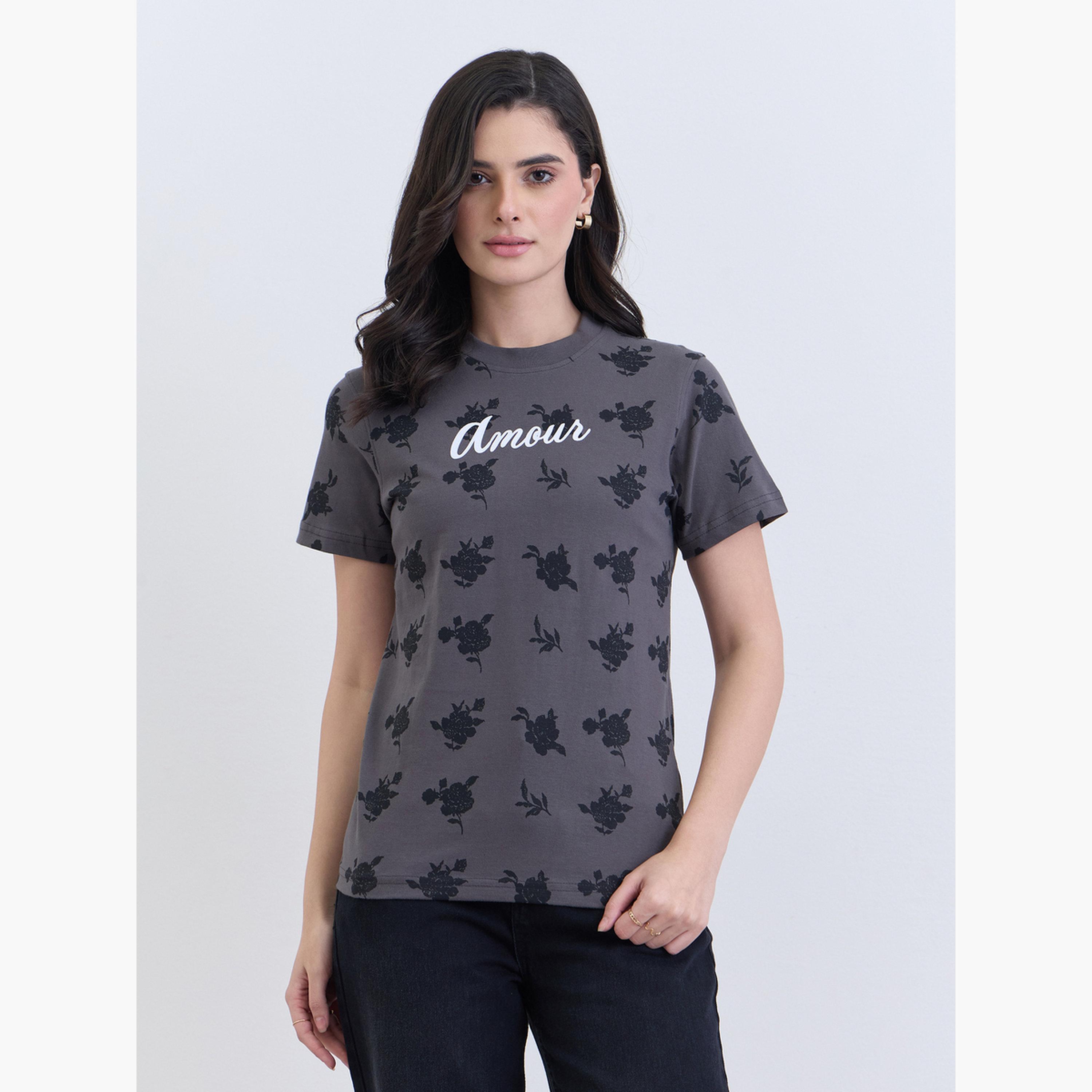 طقم قميص بأزرار وبنطلون-women-clothing-tshirts-image-1
