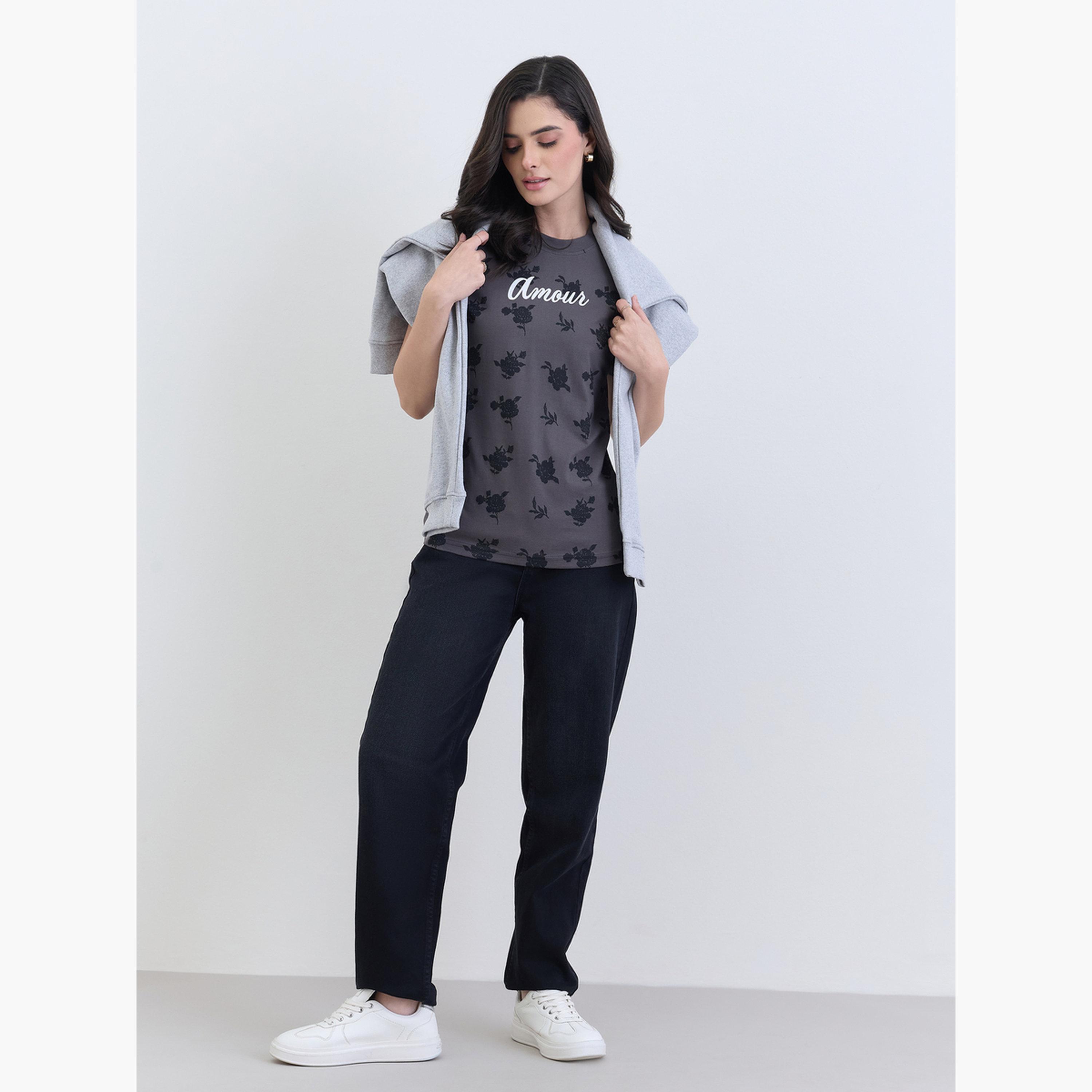 طقم قميص بأزرار وبنطلون-women-clothing-tshirts-image-2
