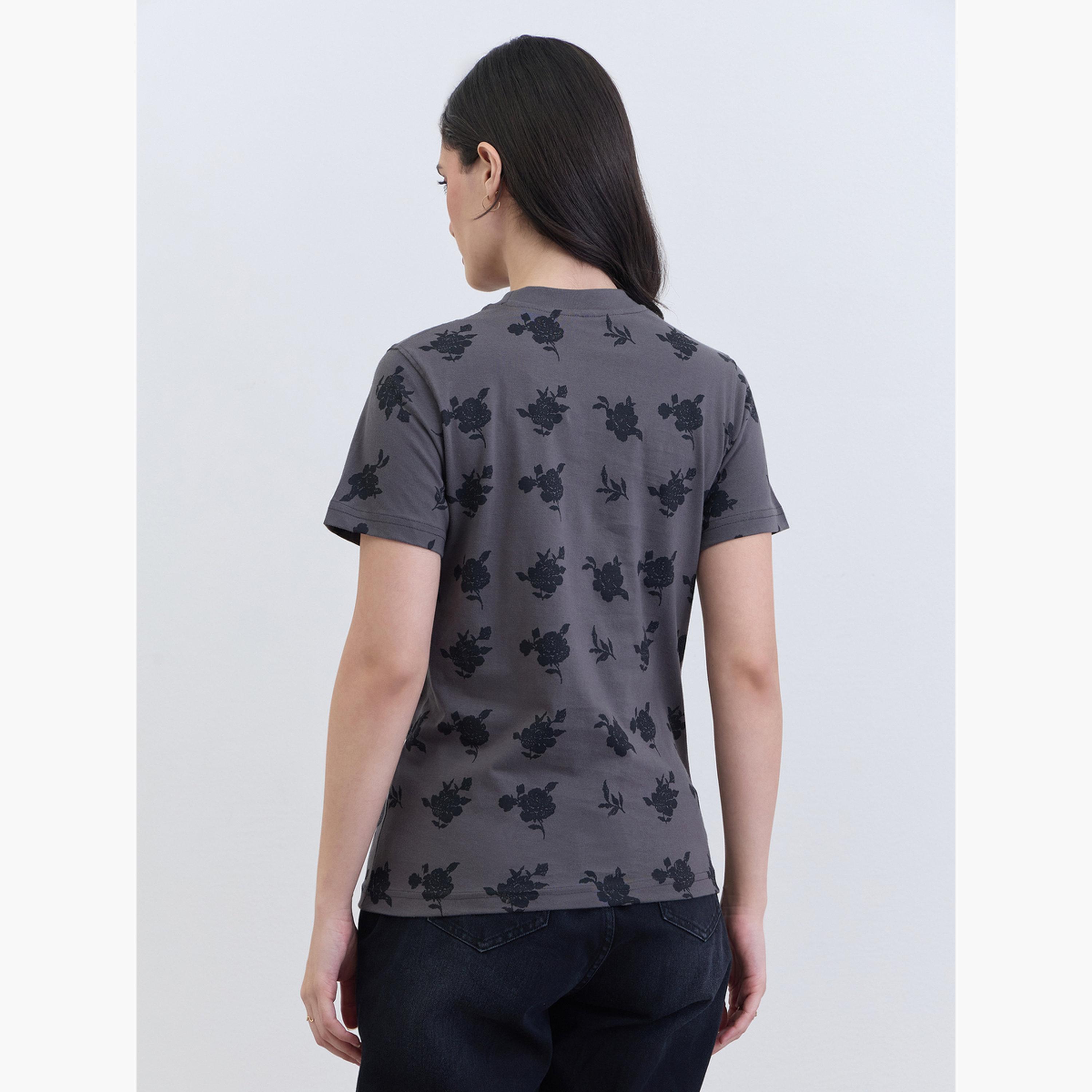 طقم قميص بأزرار وبنطلون-women-clothing-tshirts-image-4