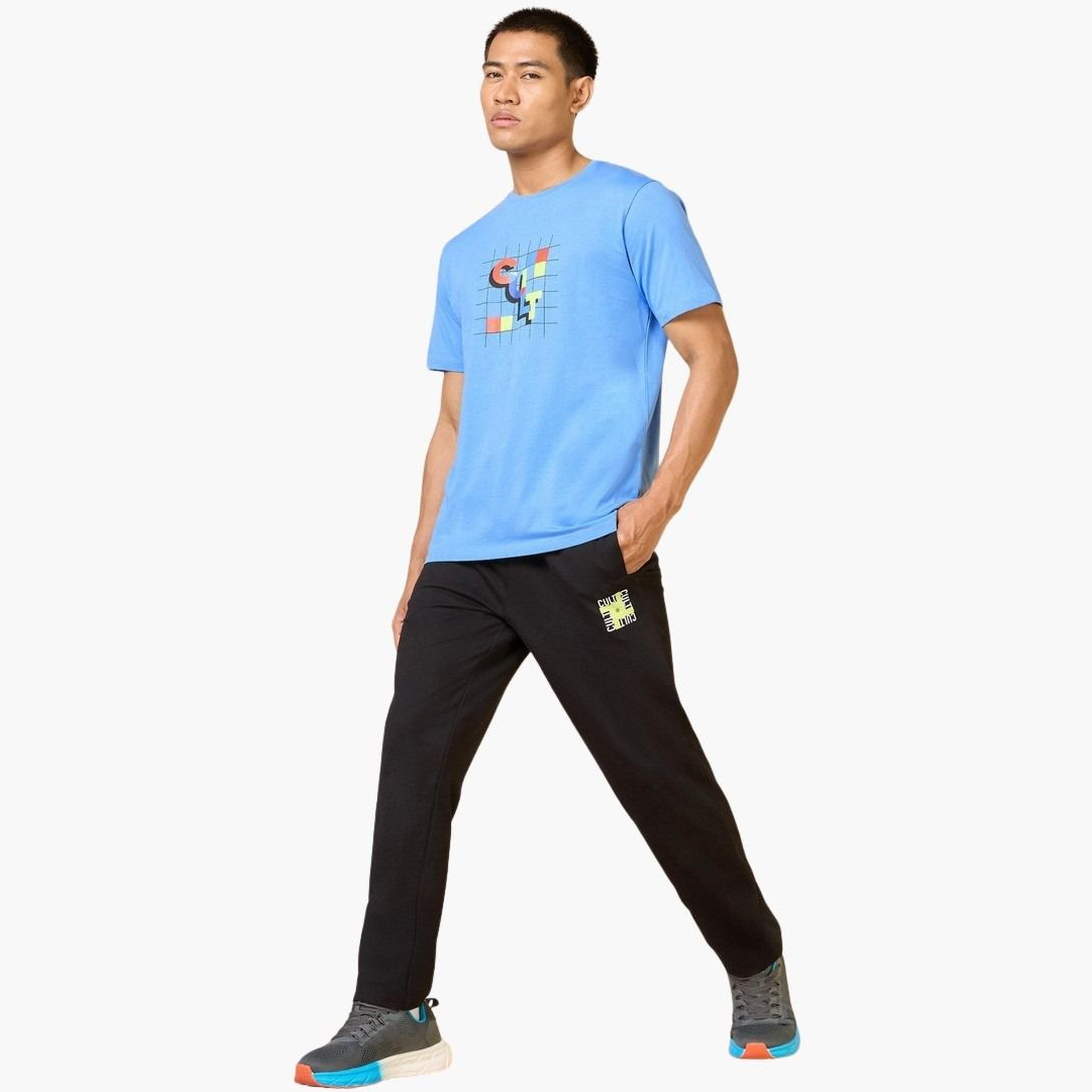 كولت × ستايلي - تي شيرت أزرق بأكمام قصيرة وطبعة جرافيكية للرجال-men-clothing-sportswearandactivewear-tshirtsandpolos-image-2