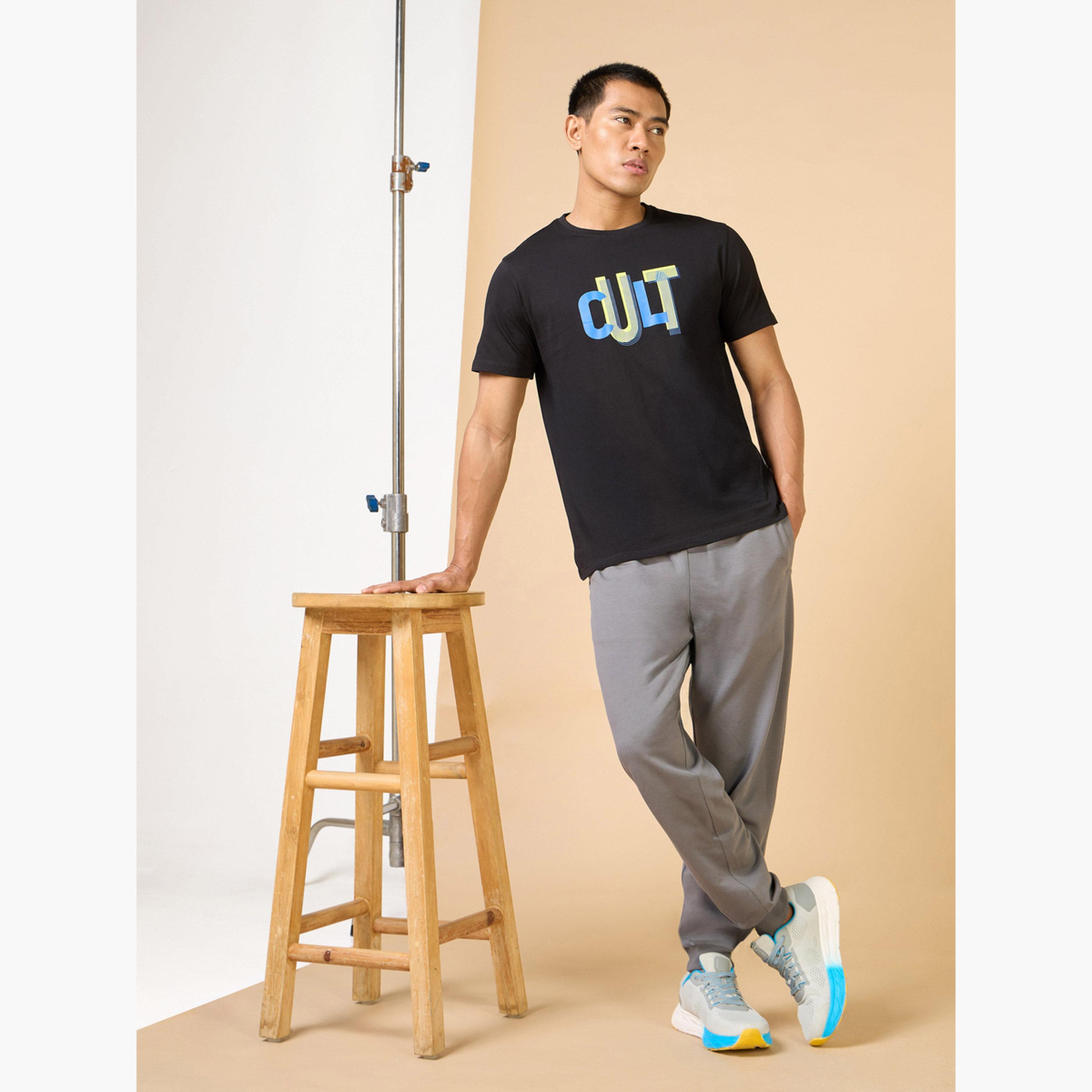 كولت × ستايلي - تي شيرت أسود بأكمام قصيرة وطبعة خطية للرجال-men-clothing-sportswearandactivewear-tshirtsandpolos-image-3