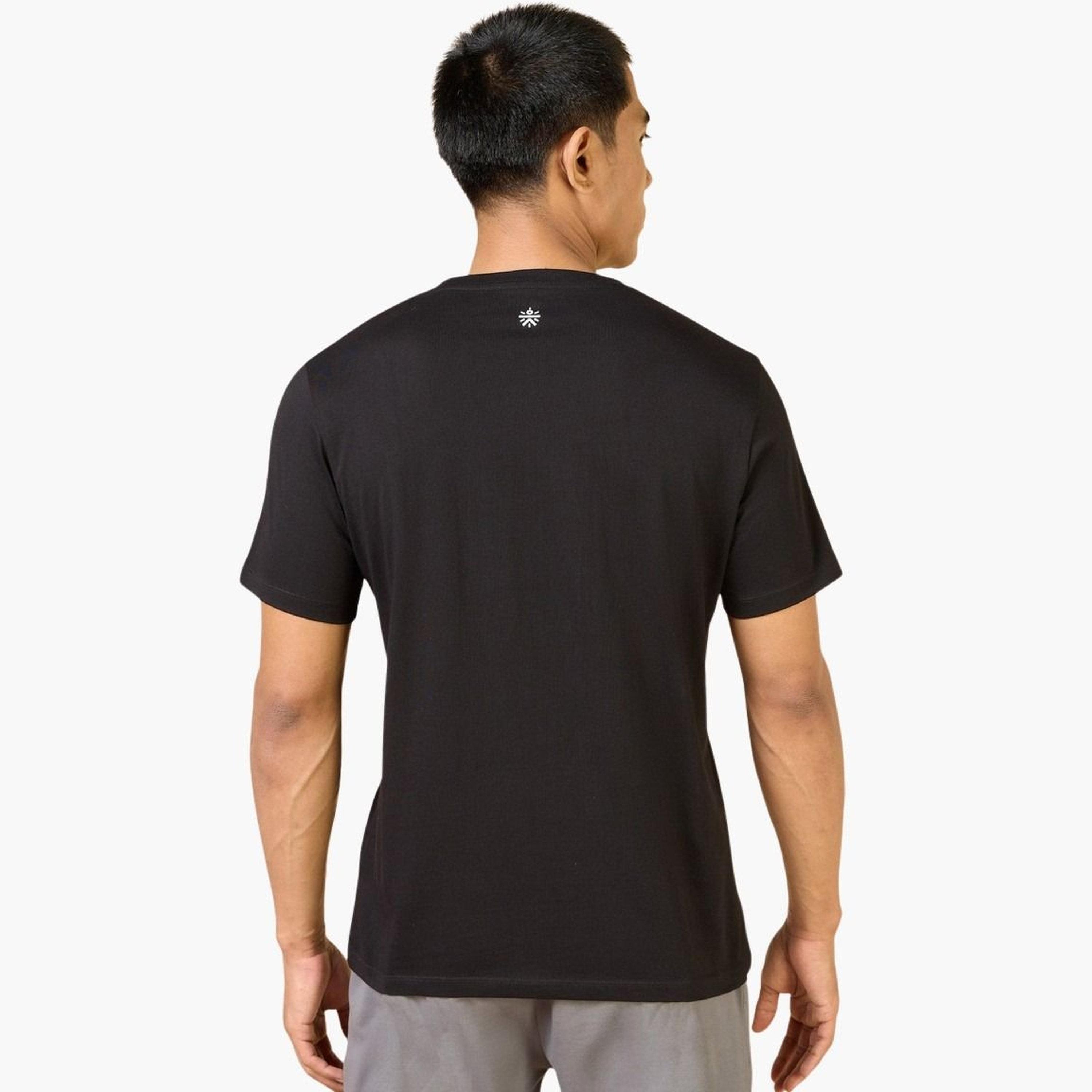 كولت × ستايلي - تي شيرت أسود بأكمام قصيرة وطبعة خطية للرجال-men-clothing-sportswearandactivewear-tshirtsandpolos-image-6