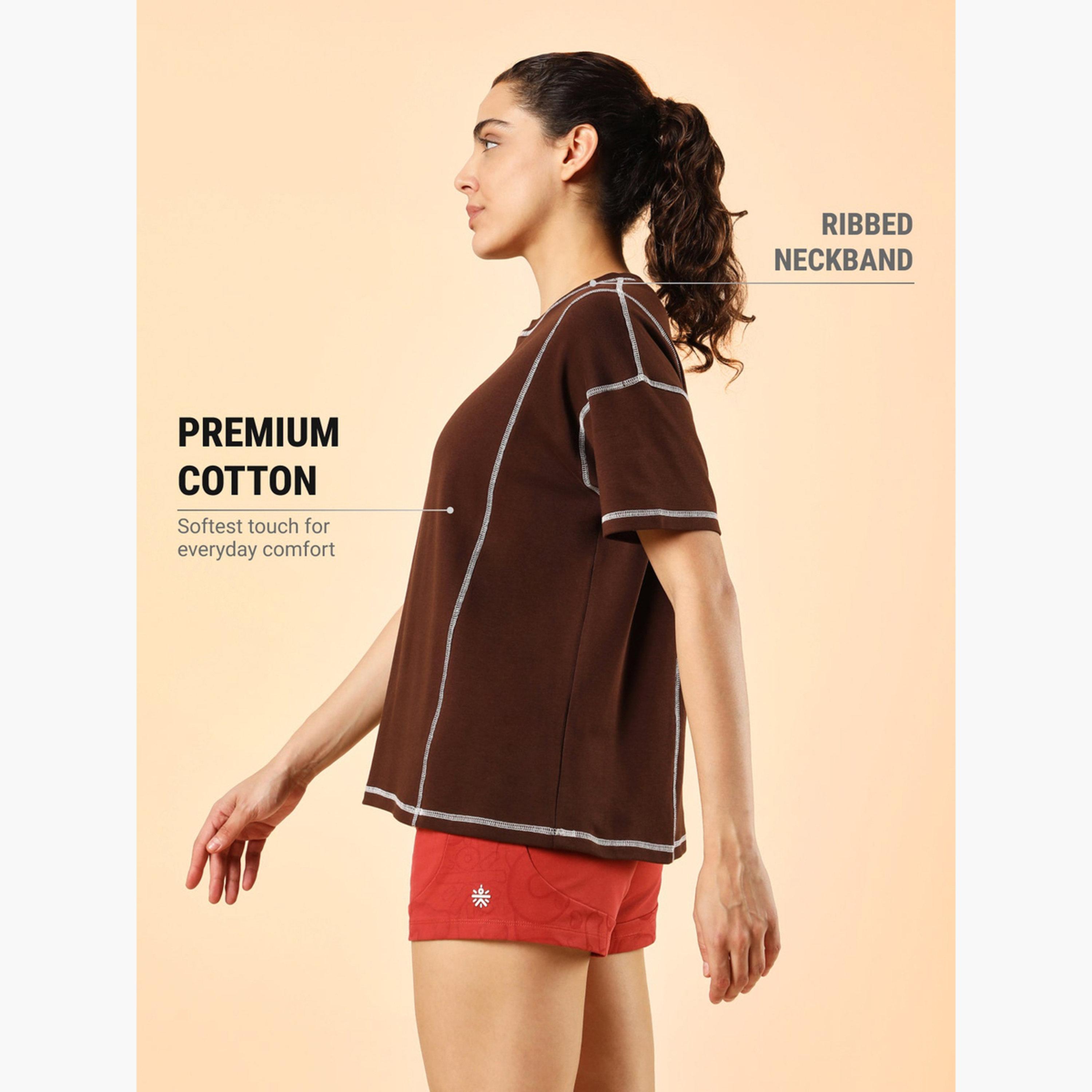 كولت × ستايلي - تي شيرت بني طبعة شعار للنساء-women-clothing-tshirts-image-5