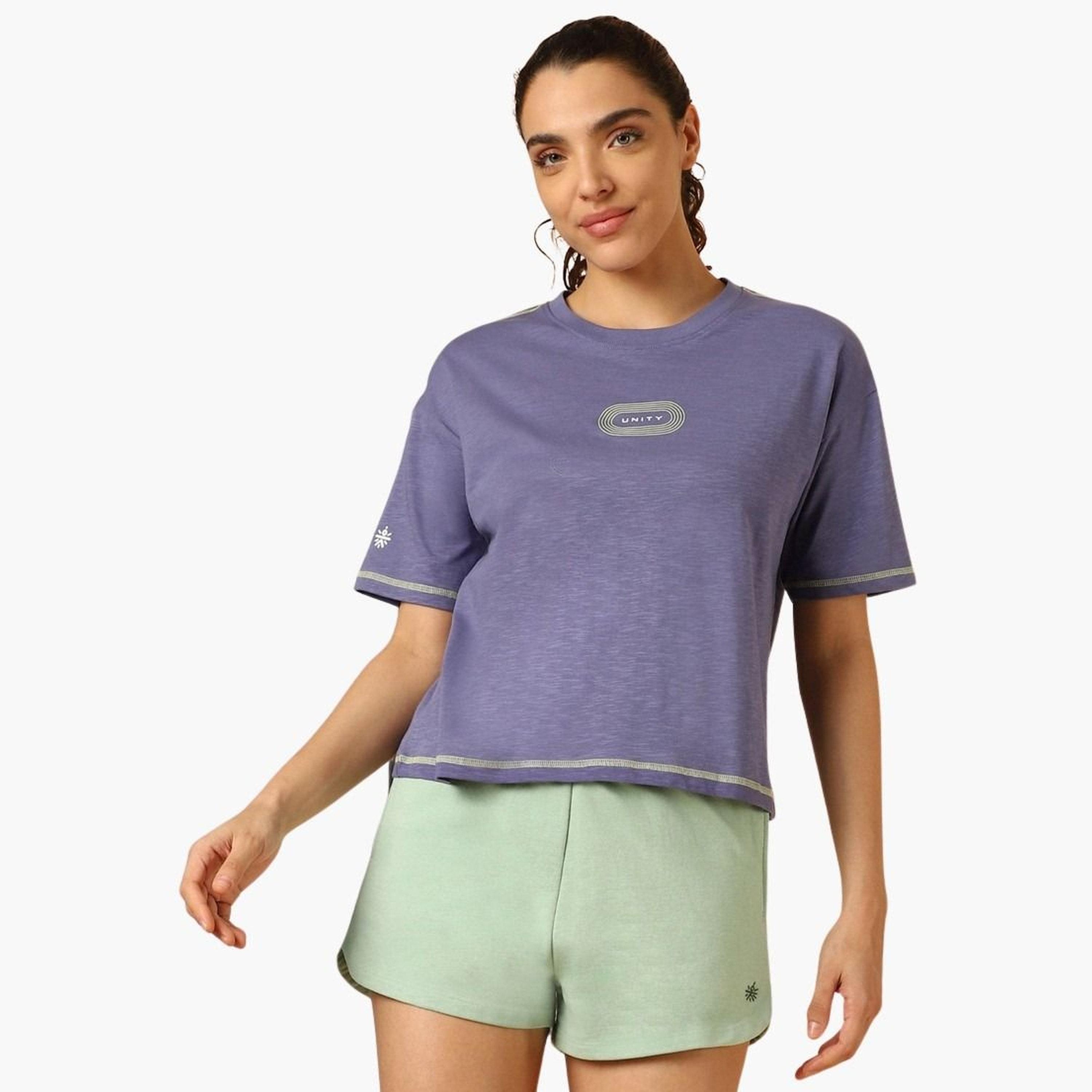 كولت × ستايلي - تي شيرت قصير نقشة جرافيكية باللون الأرجواني للنساء-women-clothing-tshirts-image-1