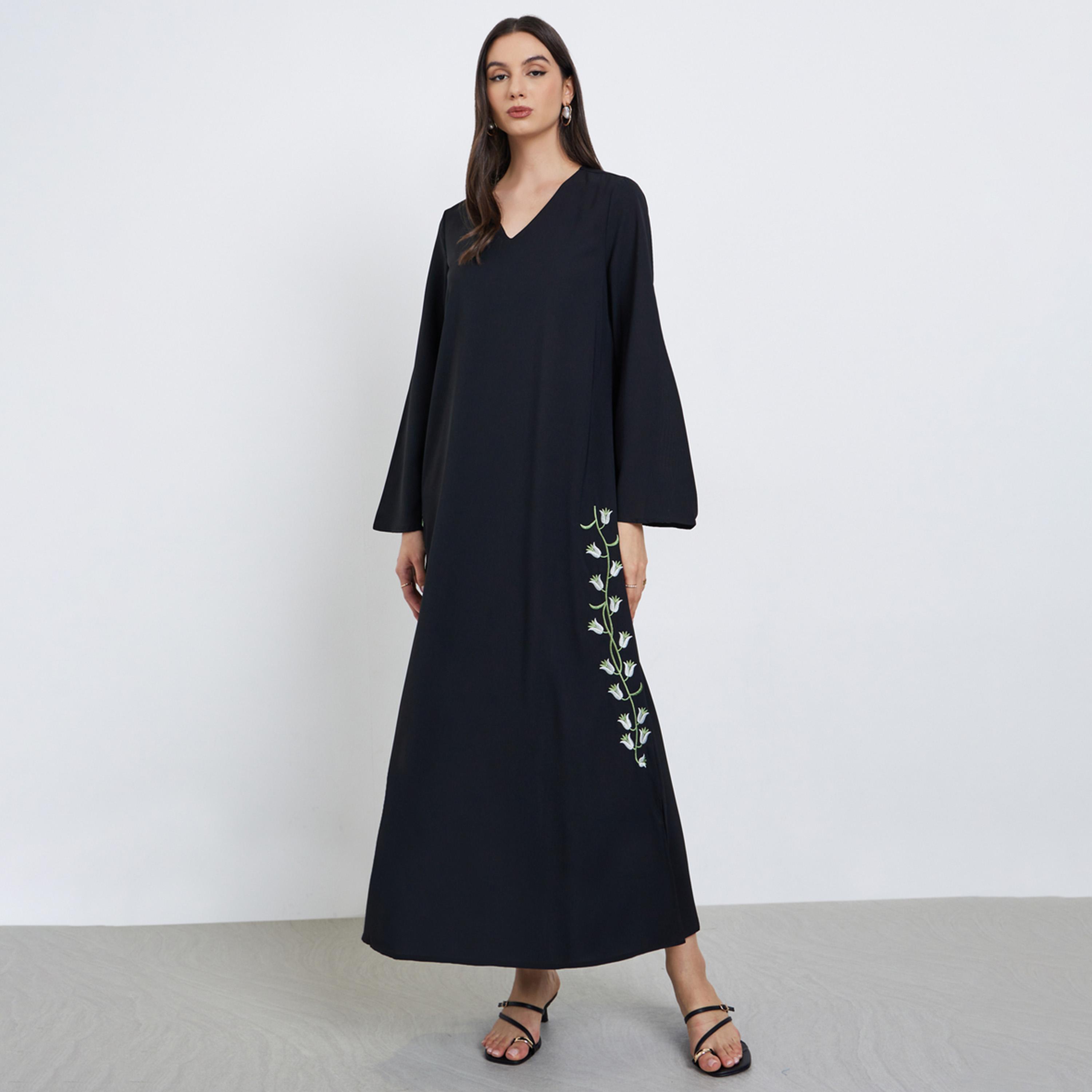 Take Two Black Floral Embroidery Jalabiya with Slit Hem-women-arabicclothing-jalabiyas-image-1