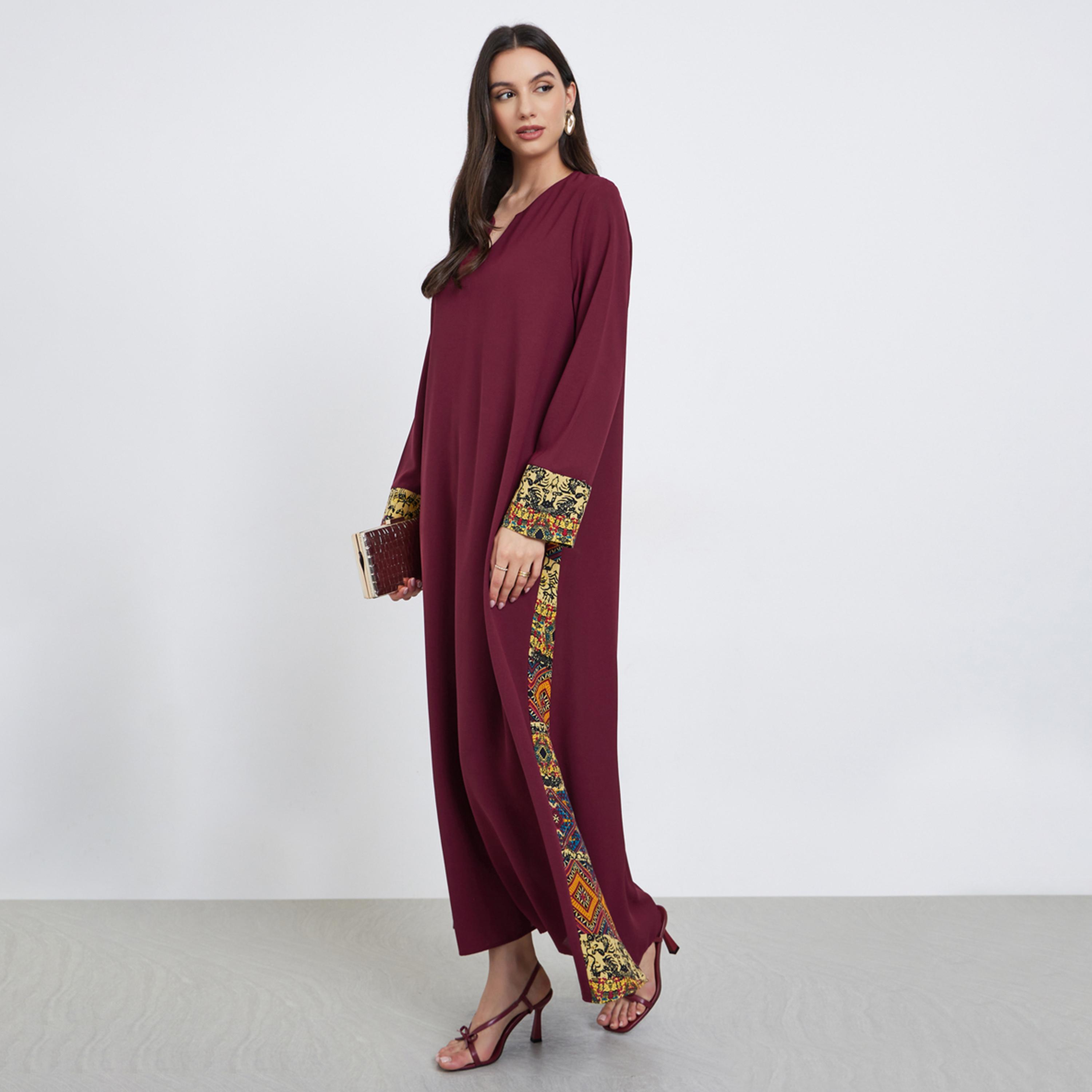 تيك تو - جلابية بلوحة جانبية مطبوعة لون برغندي-women-arabicclothing-jalabiyas-image-1