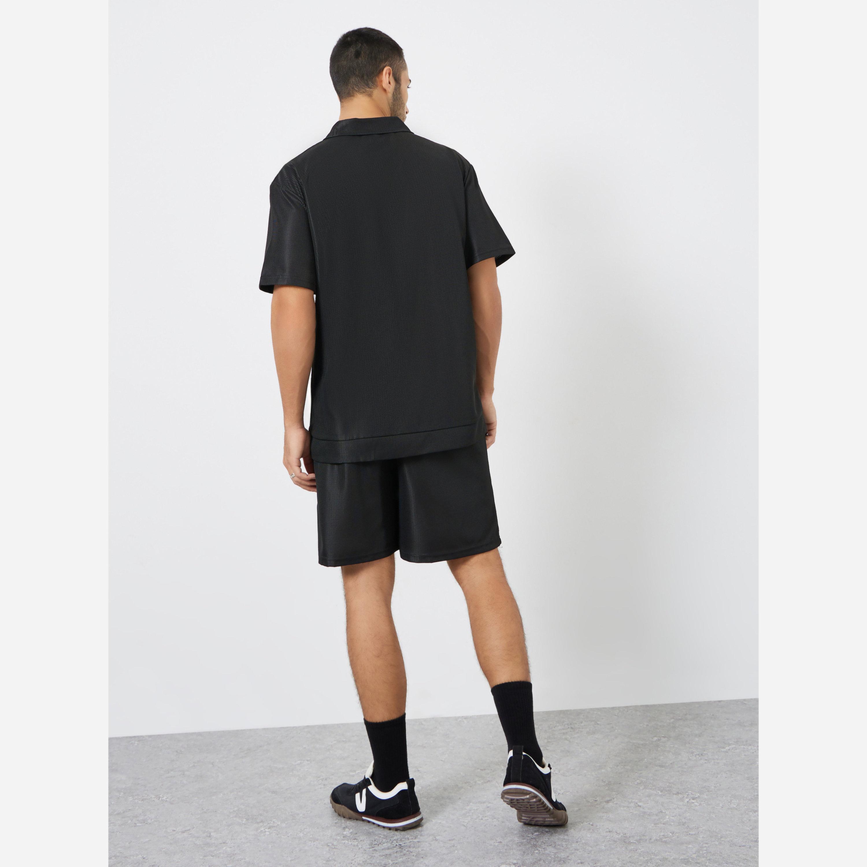 ستايلي - طقم رجالي قميص بولو وشورت لون أسود مقاس واسع-men-clothing-coordsets-image-5