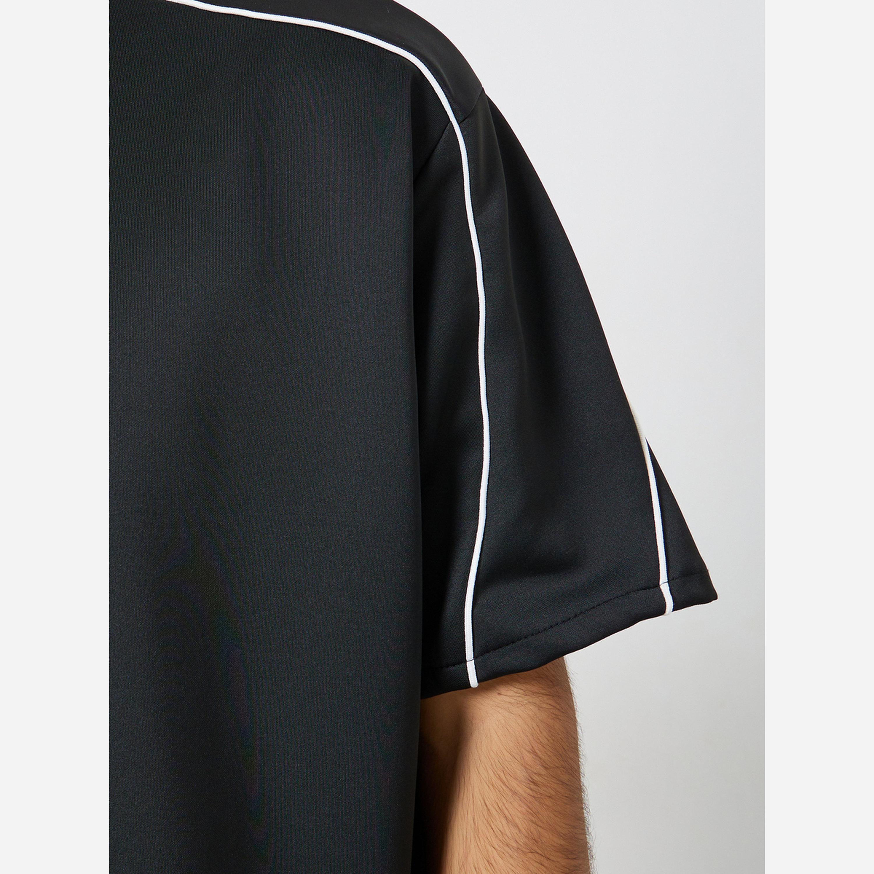 ستايلي - طقم رجالي لون أسود مقاس واسع تيشيرت وبنطال بتفاصيل أنيقة-men-clothing-coordsets-image-3
