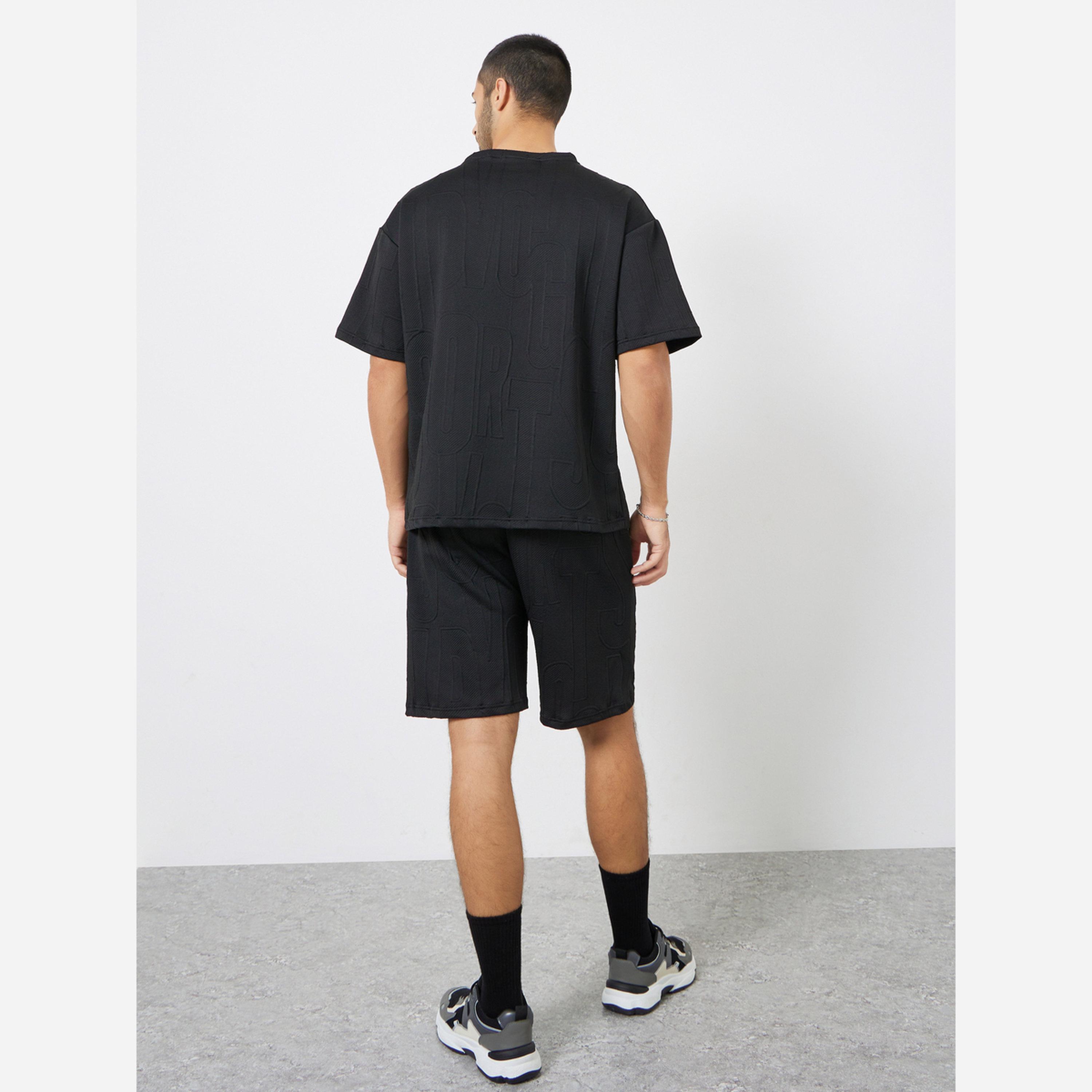 ستايلي - طقم رجالي لون أسود تيشيرت وشورت طبعة مميزة-men-clothing-coordsets-image-5