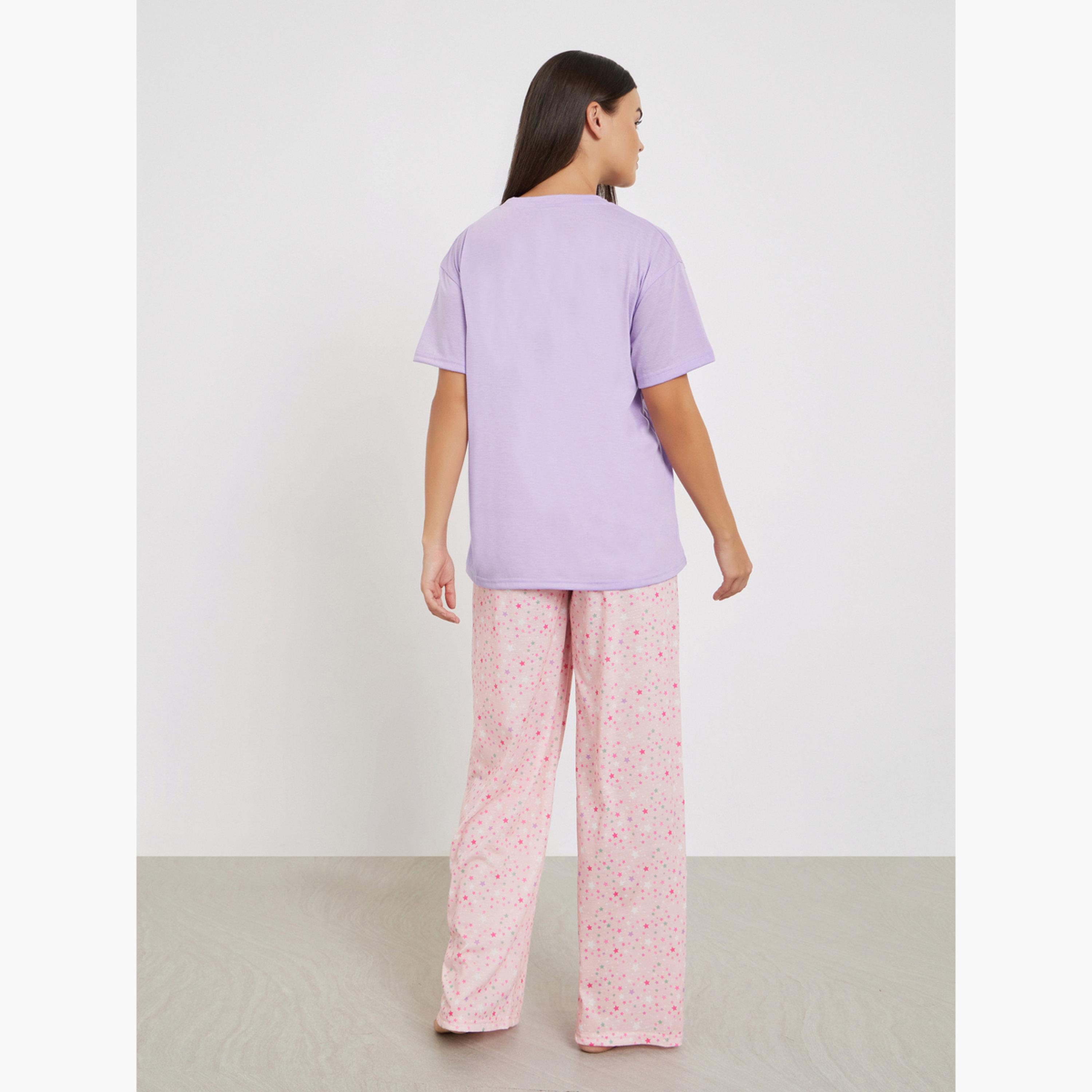 Styli Women Foil Print Dropped Shoulder T-Shirt and Star Print Pyjama Set-women-clothing-nightwear-pyjamas-longsets-image-3