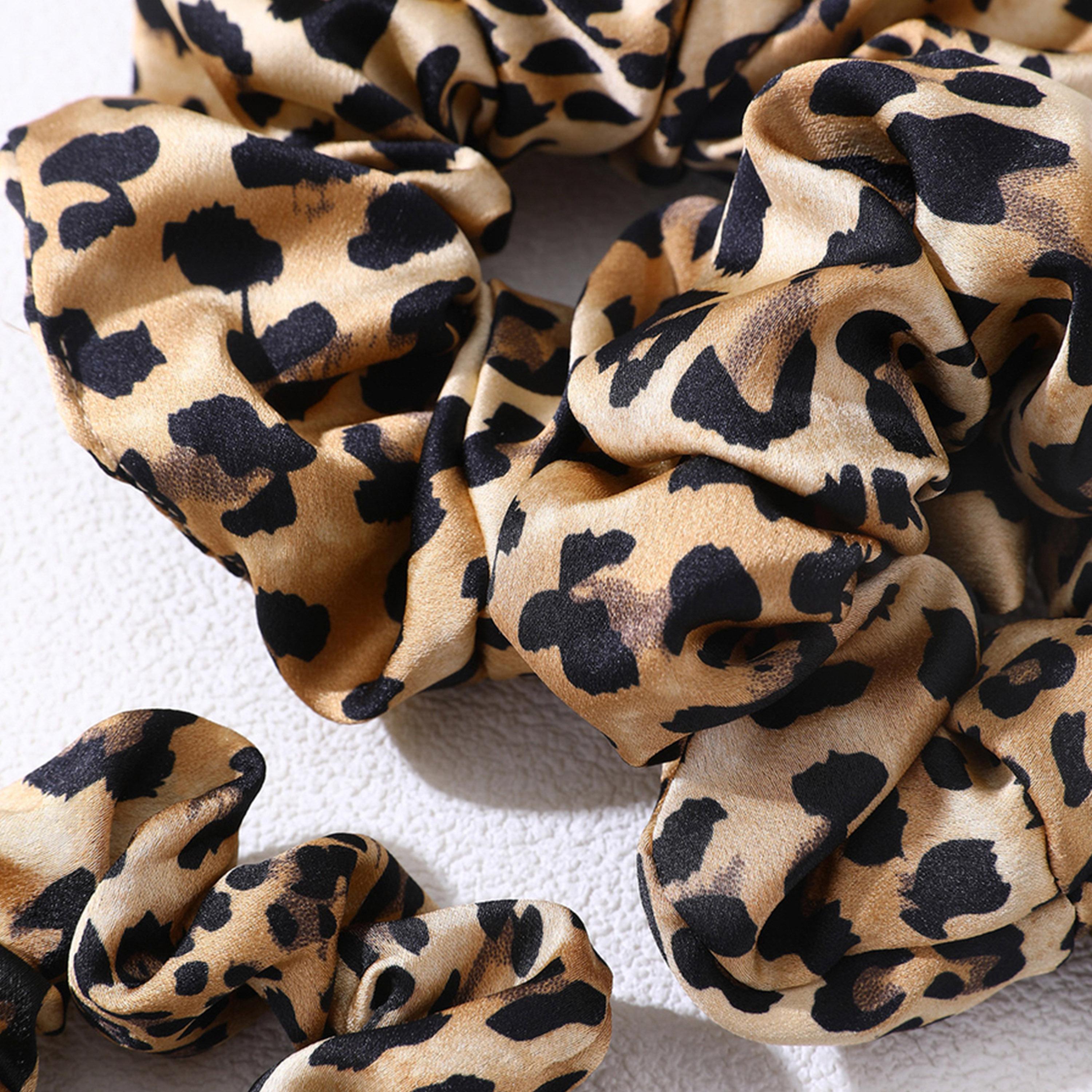 تيك تو - طقم 3 ربطات شعر بنقشة جلد النمر-women-hairaccessories-bands-image-4