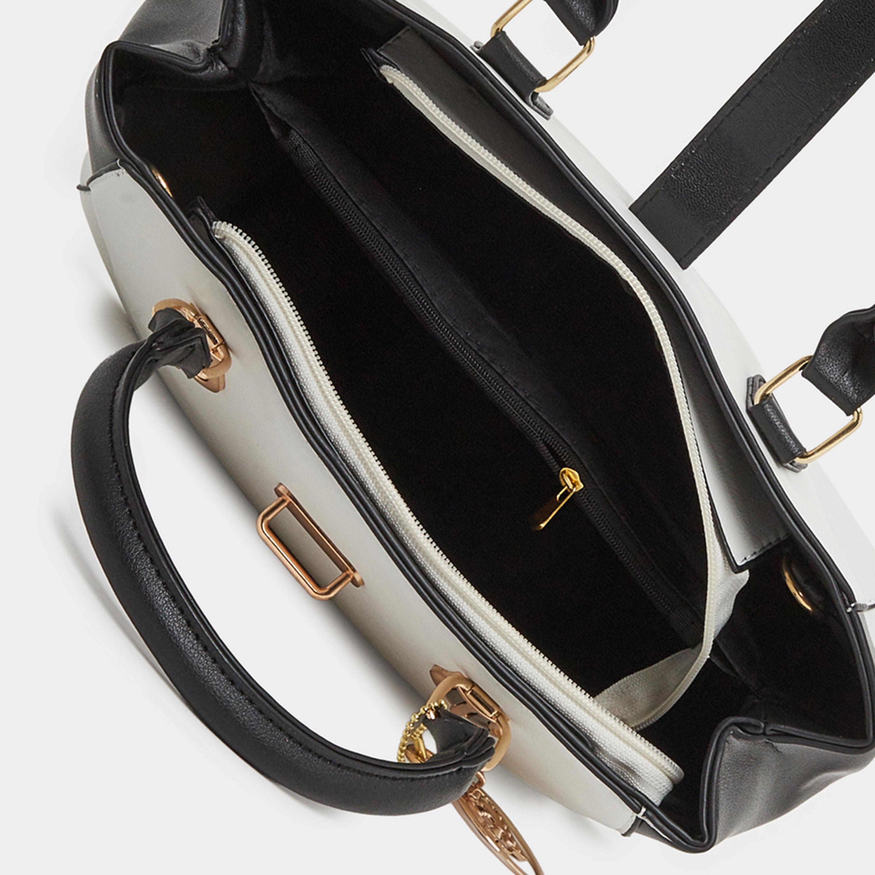تيك تو - شنطة يد بيضاء اللون مع تعليقة متدلي-women-bagsandwallets-handbags-image-3