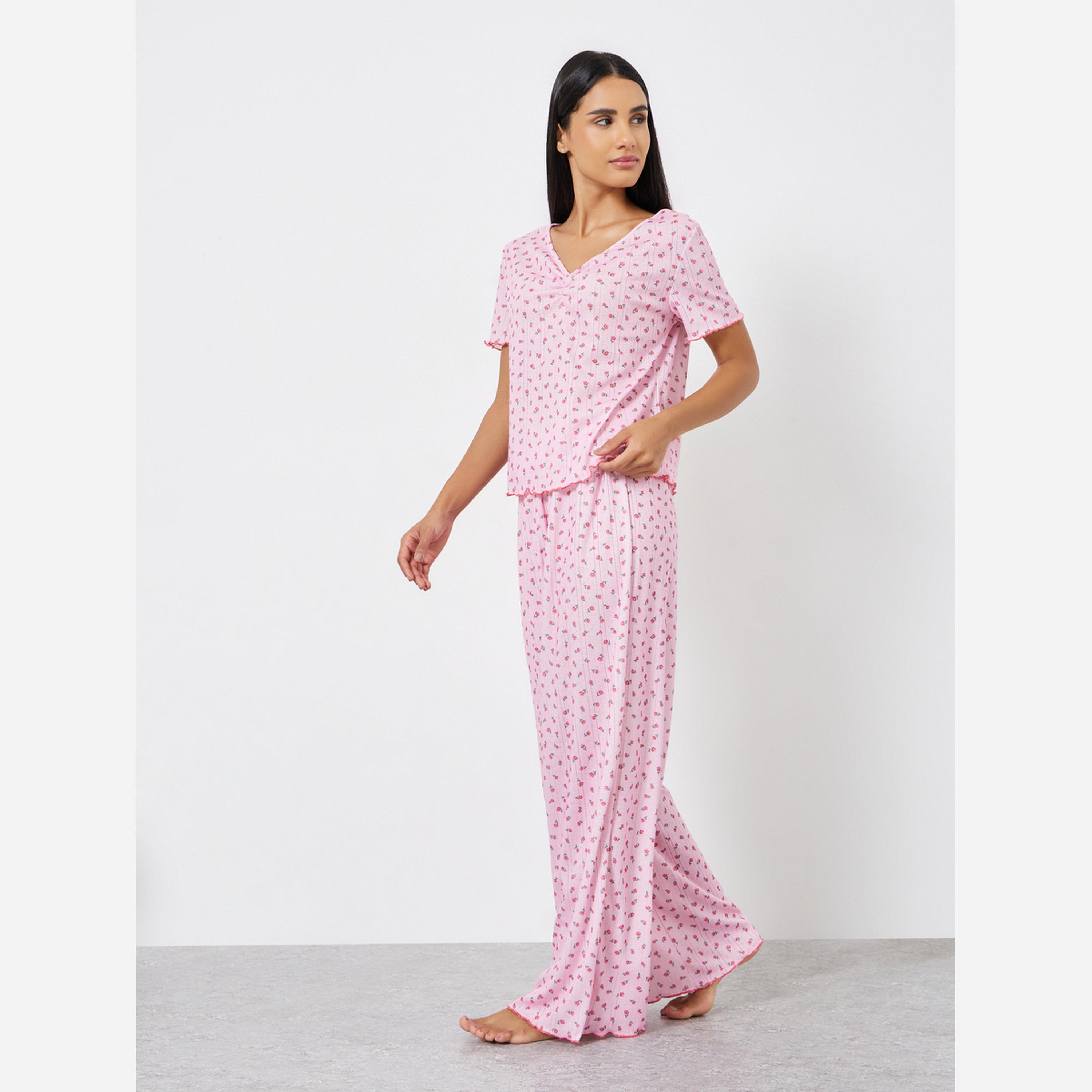 ستايلي - بنطال بيجاما واسع الساقين مزين وتيشيرت أكمام منسدلة وطبعة زهور صغيرة-women-clothing-nightwear-pyjamas-longsets-image-1