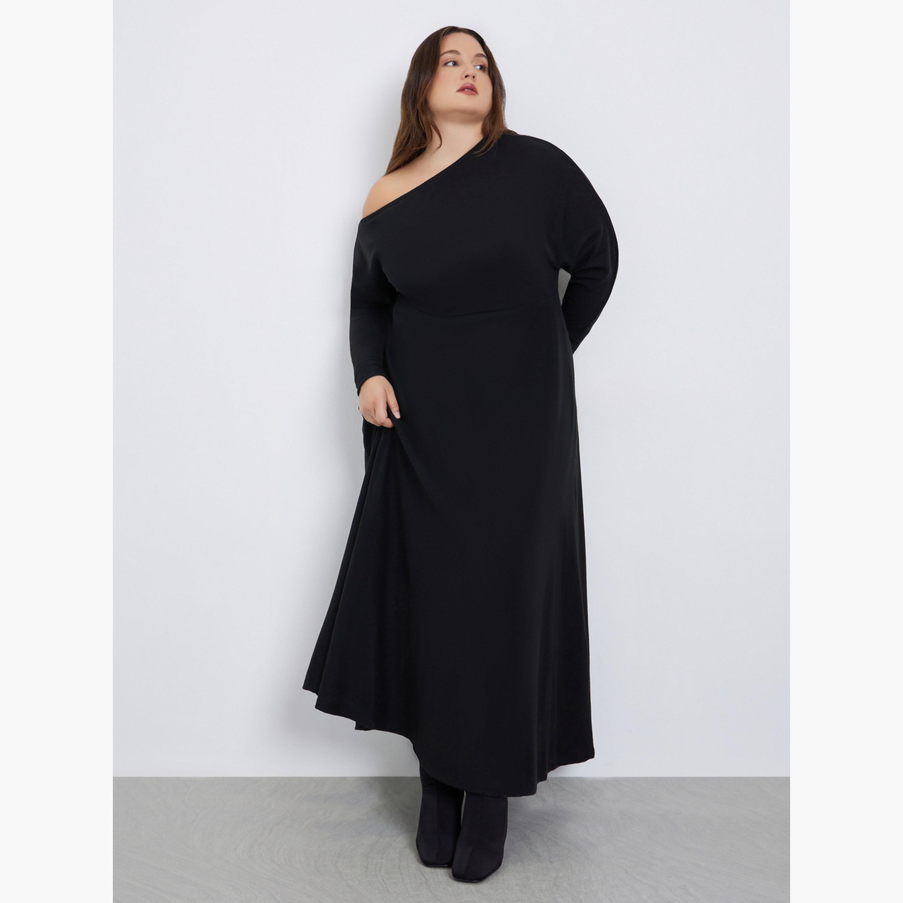 Styli Plus Size Asymmetric Neck Knit Maxi Dress-women-clothing-dresses-image-3