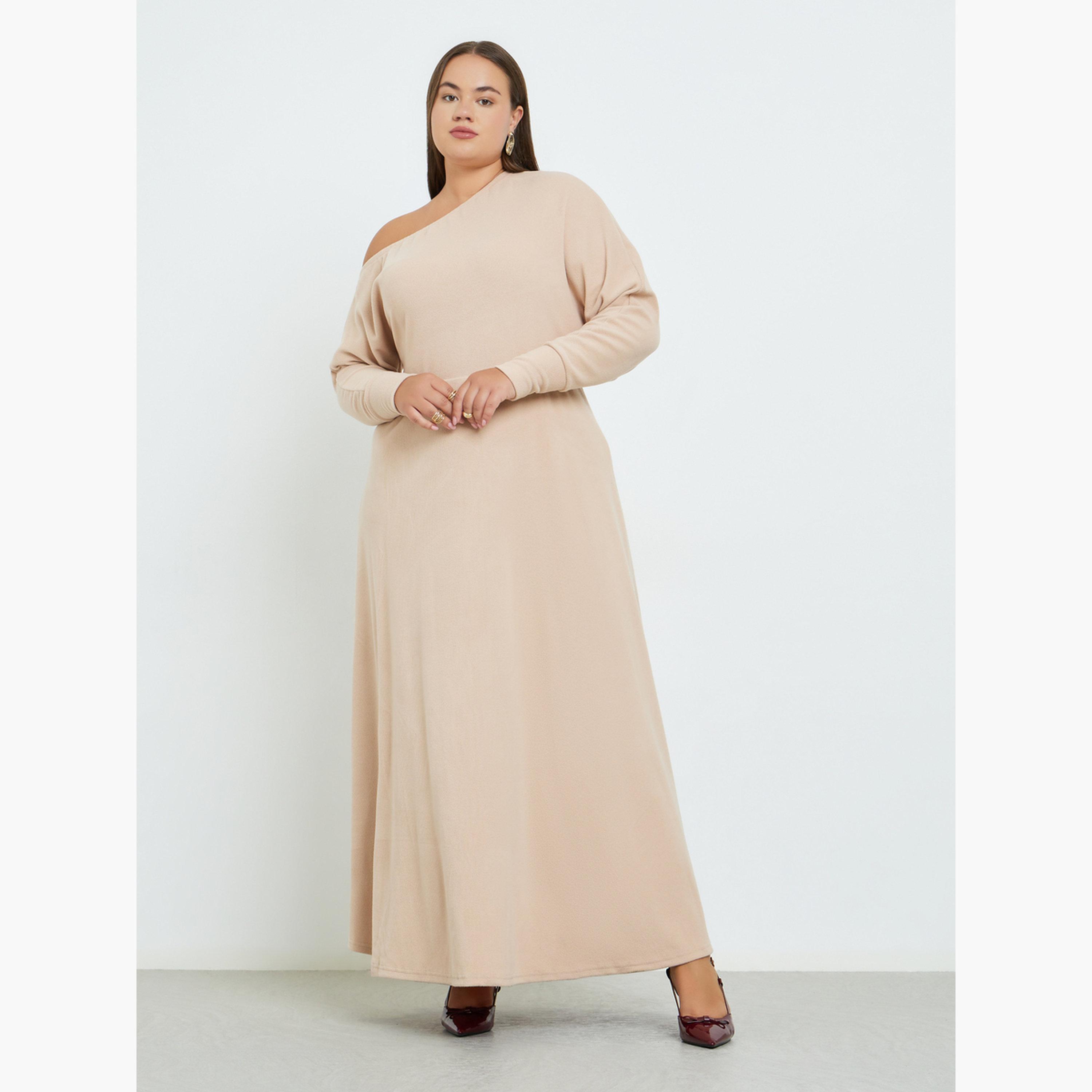 Styli Plus Size Asymmetric Neck Knit Maxi Dress-women-clothing-dresses-image-2