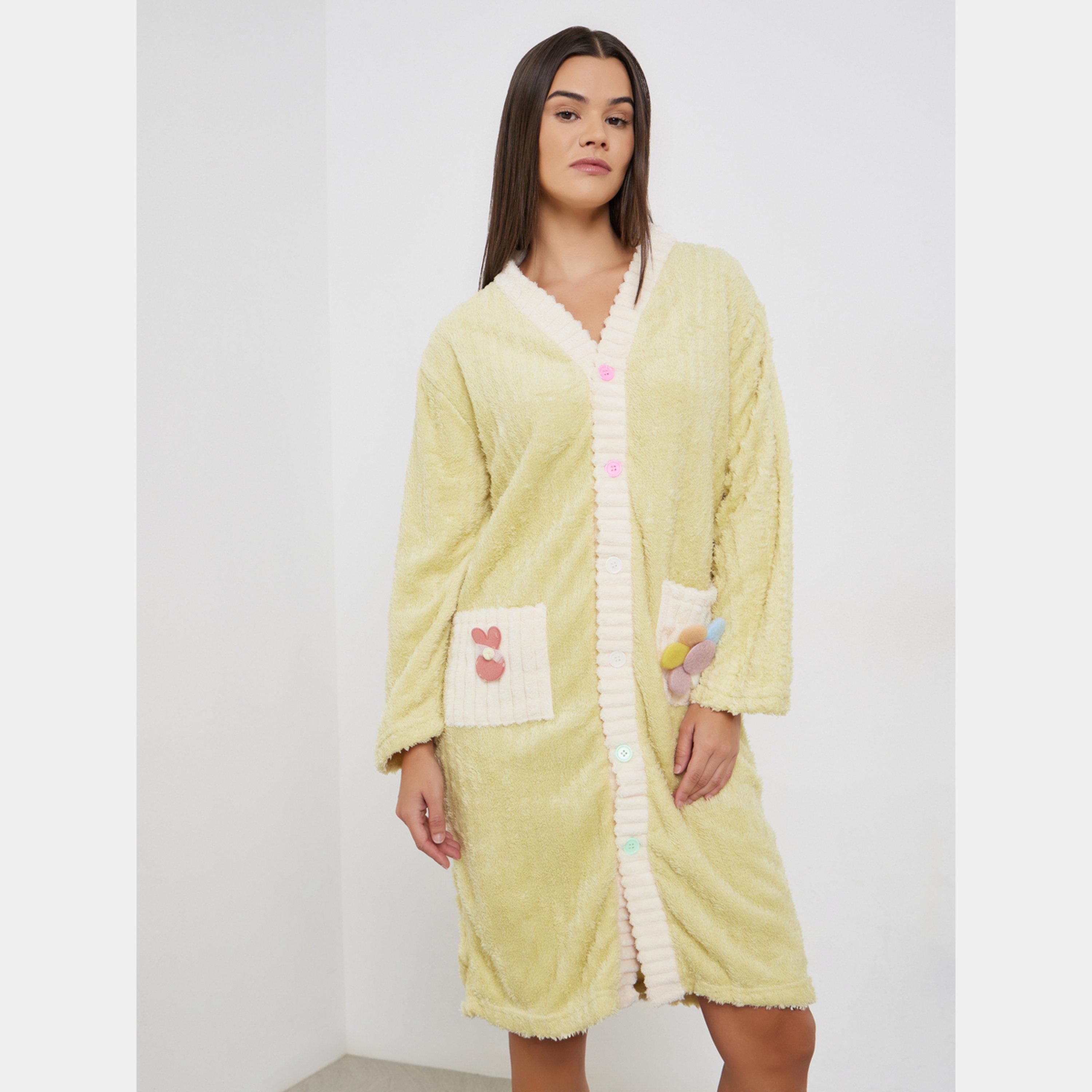 ستايلي - روب كارديجان صوف بأزرار مع جيوب وتفاصيل زهور ثلاثية الأبعاد-women-clothing-nightwear-robes-image-1