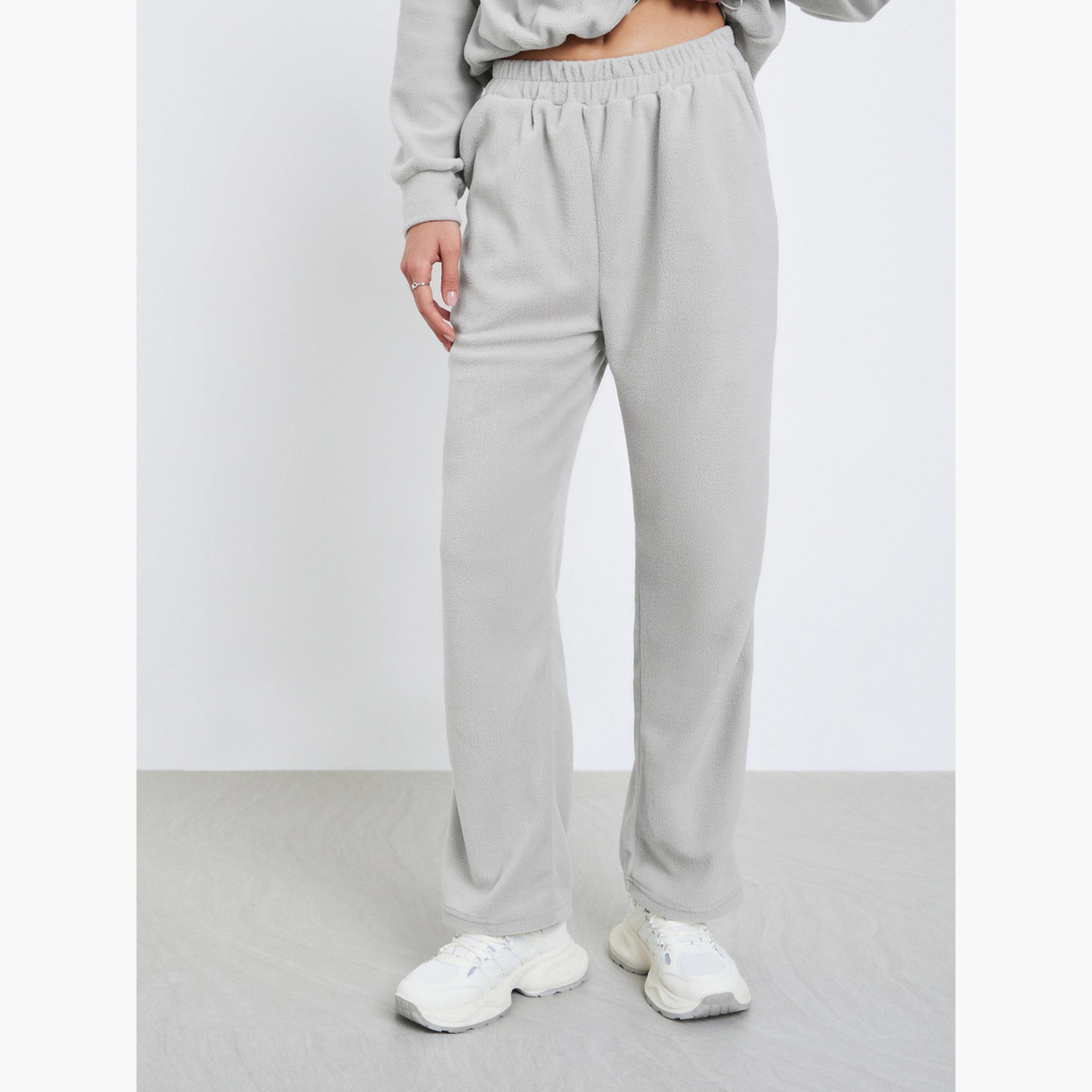 Styli Women Grey Regular Fit Sweatshirt and Joggers Co-ords-women-clothing-coordsets-image-3