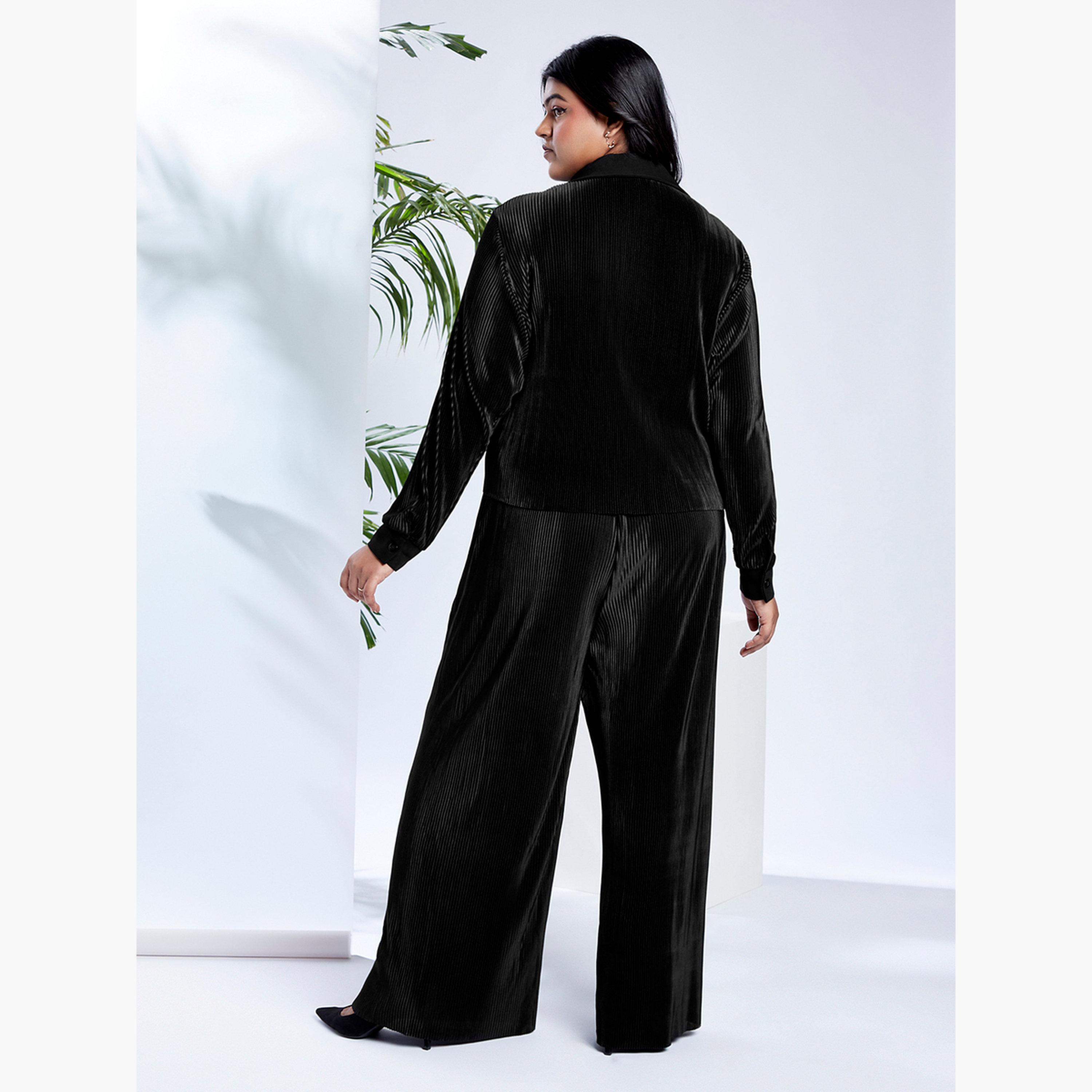 غلوبوس × ستايلي - طقم شورت وبنطال أسود بأزرار حجم كبير-women-clothing-coordsets-image-3