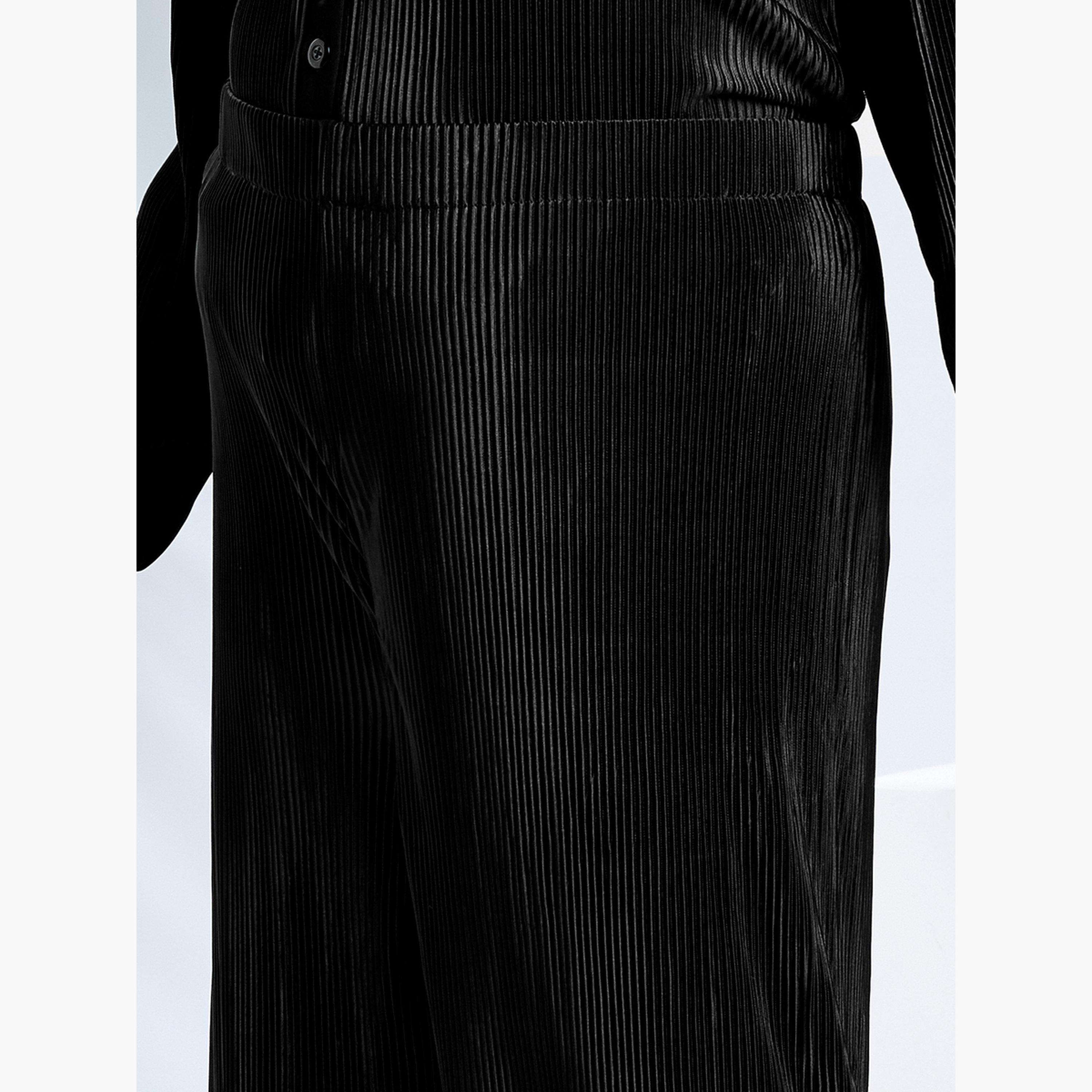 غلوبوس × ستايلي - طقم شورت وبنطال أسود بأزرار حجم كبير-women-clothing-coordsets-image-5