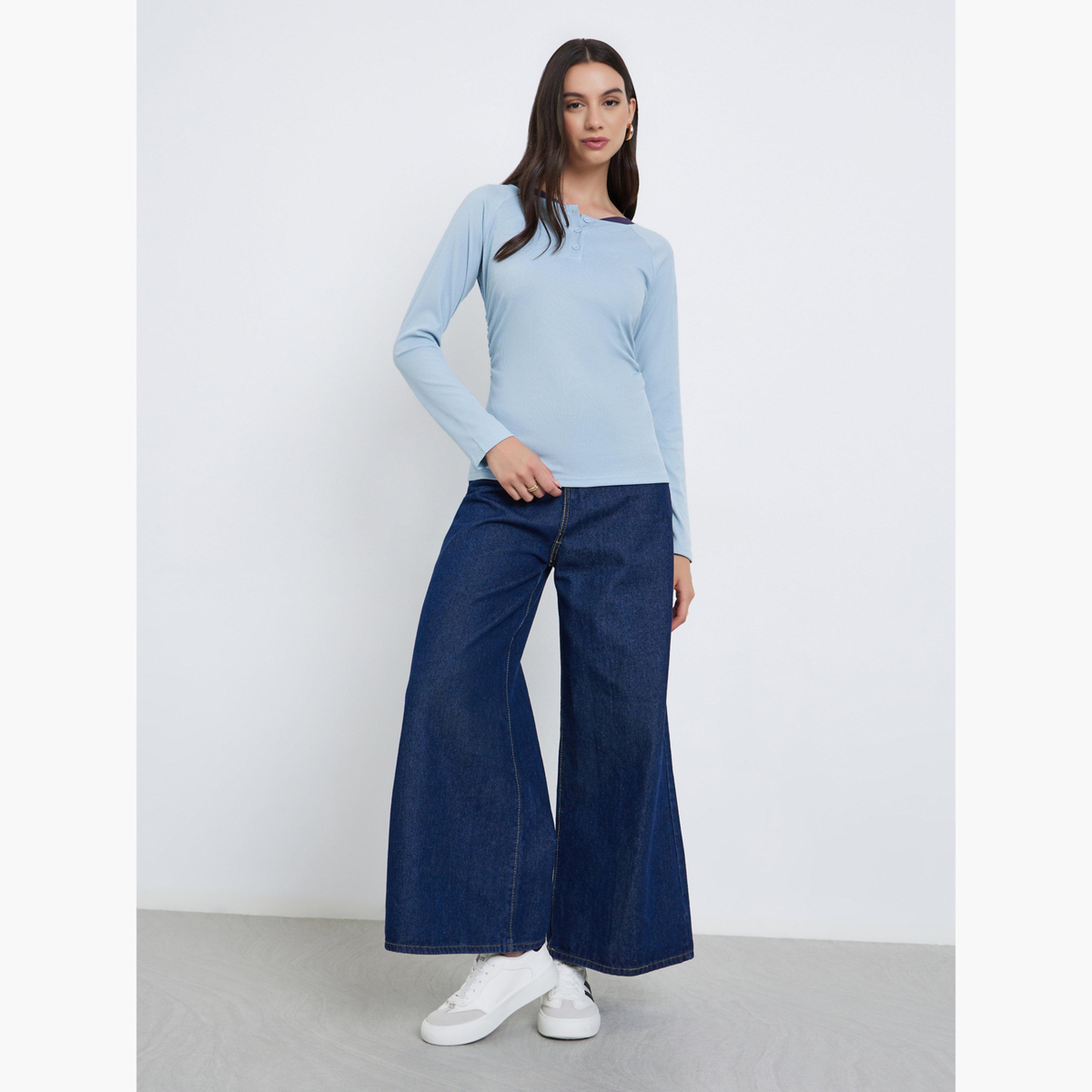 ستايلي - تي شيرت هينلي بأكمام طويلة لون أزرق-women-clothing-tshirts-image-2