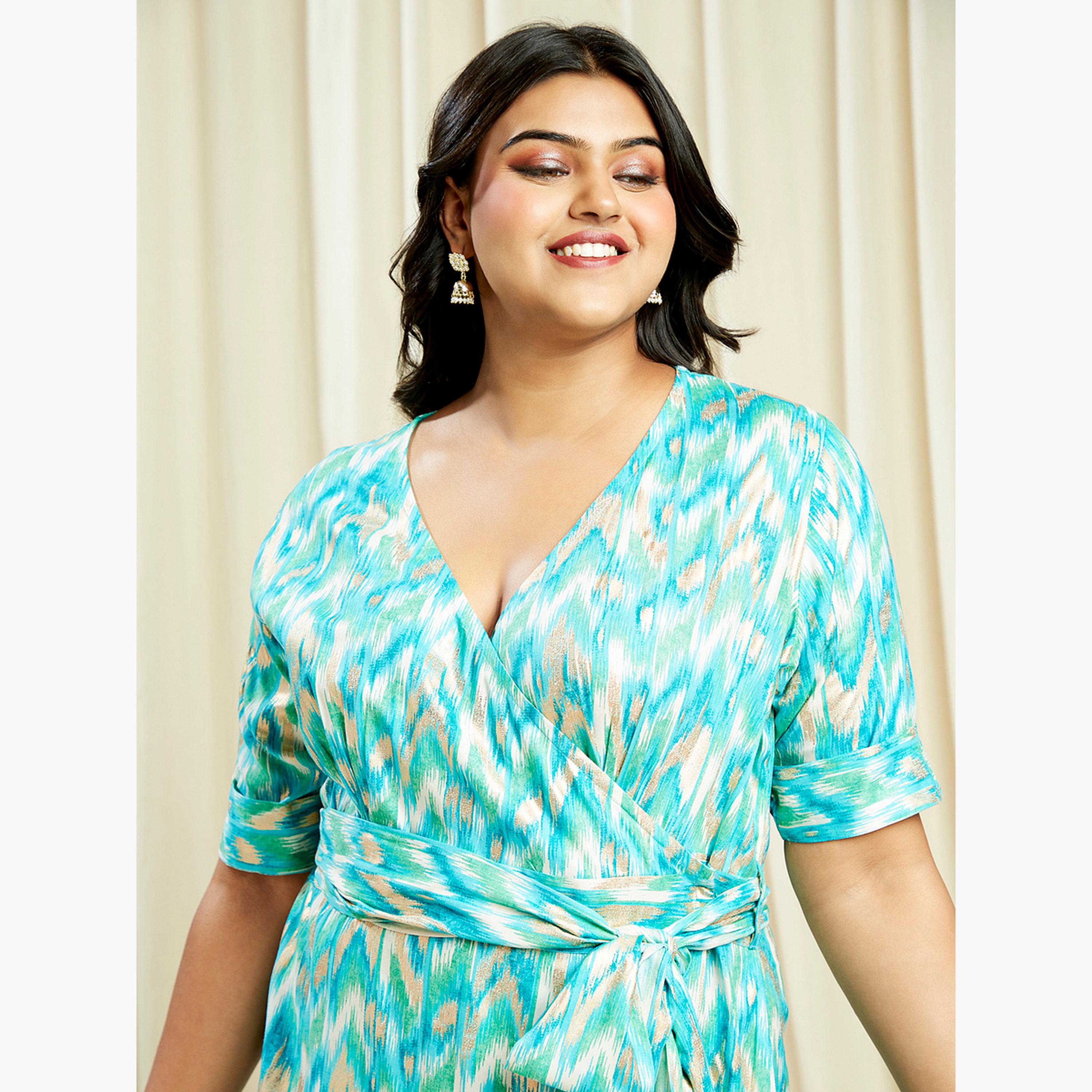 غلوبوس × ستايلي - فستان ميدي بطبعة شيفرون لون أزرق بحجم كبير-women-clothing-dresses-image-5