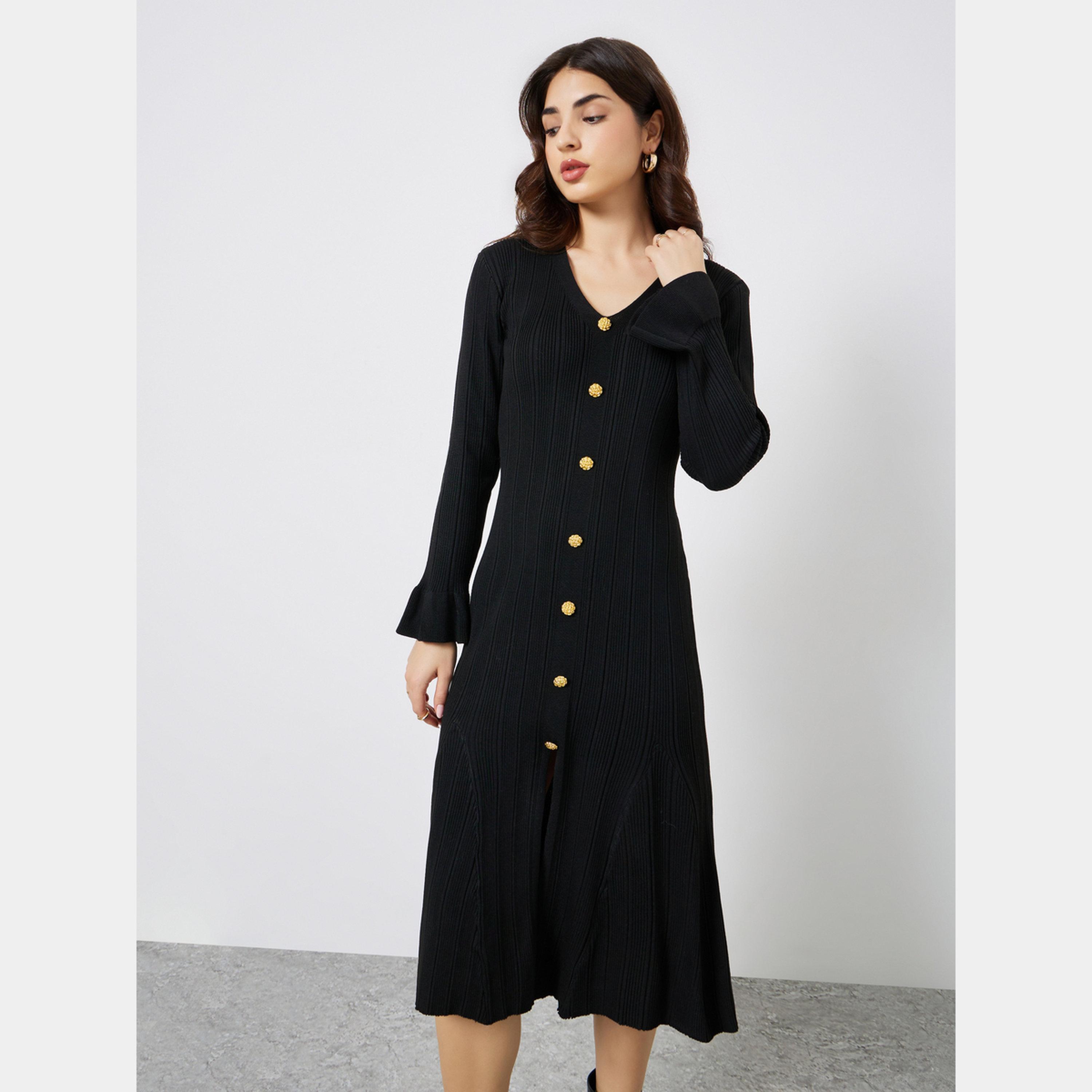 Styli Black Textured V-Neck Long Sleeves Women's Knit Midi Dress with Button Details-women-clothing-dresses-image-2