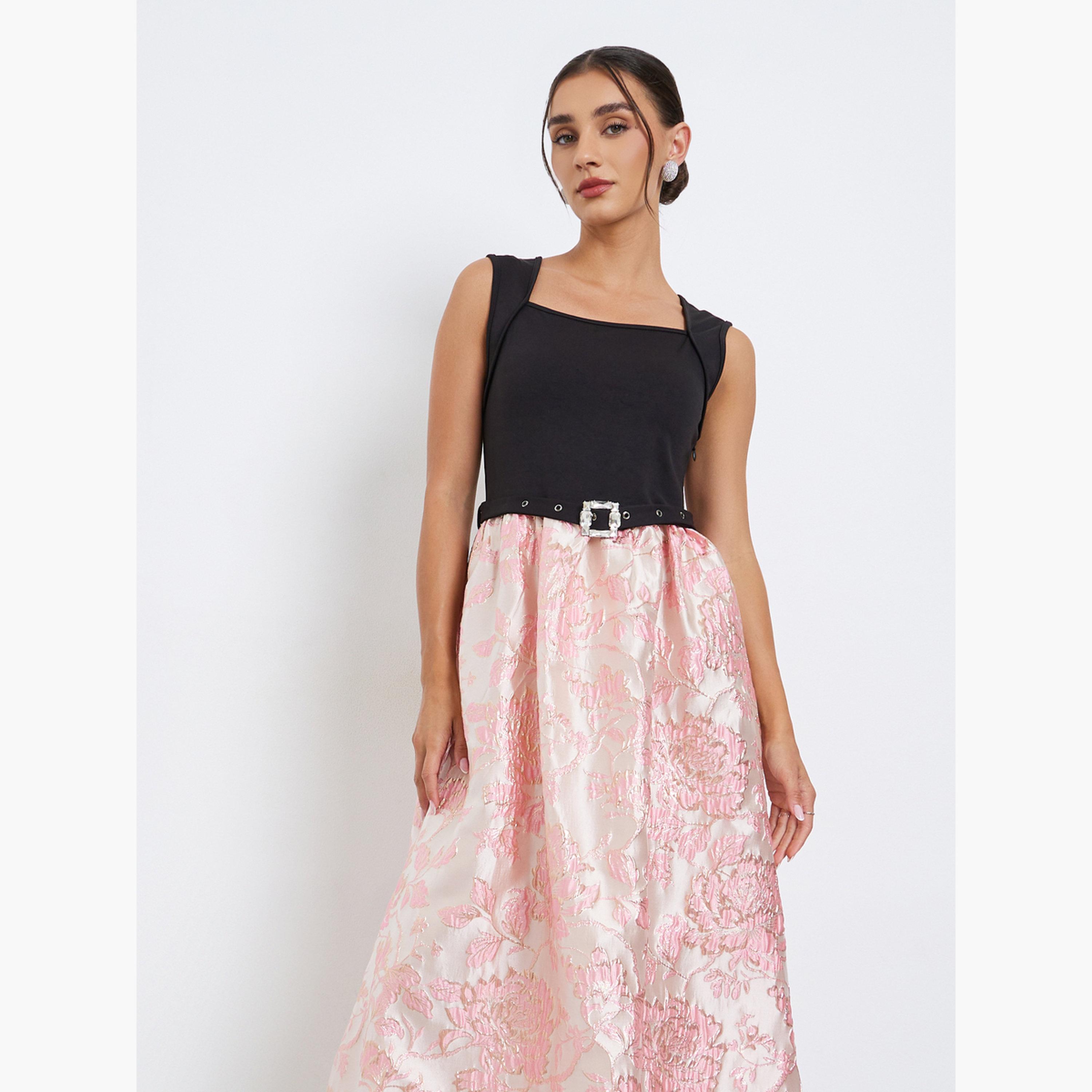 ستايلي - فستان ماكسي مزهر بدون أكمام مع حزام لون وردي-women-clothing-dresses-image-2