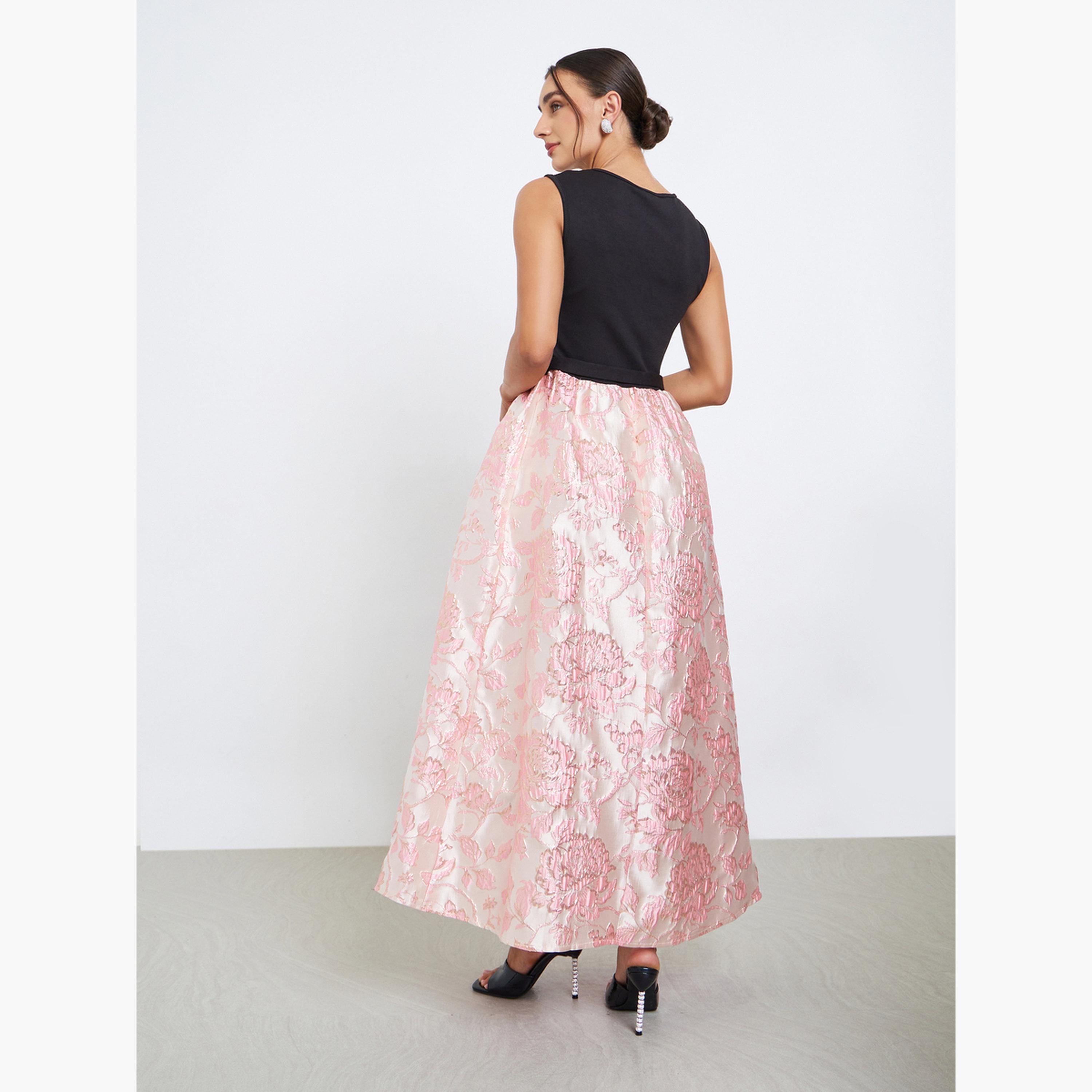ستايلي - فستان ماكسي مزهر بدون أكمام مع حزام لون وردي-women-clothing-dresses-image-3