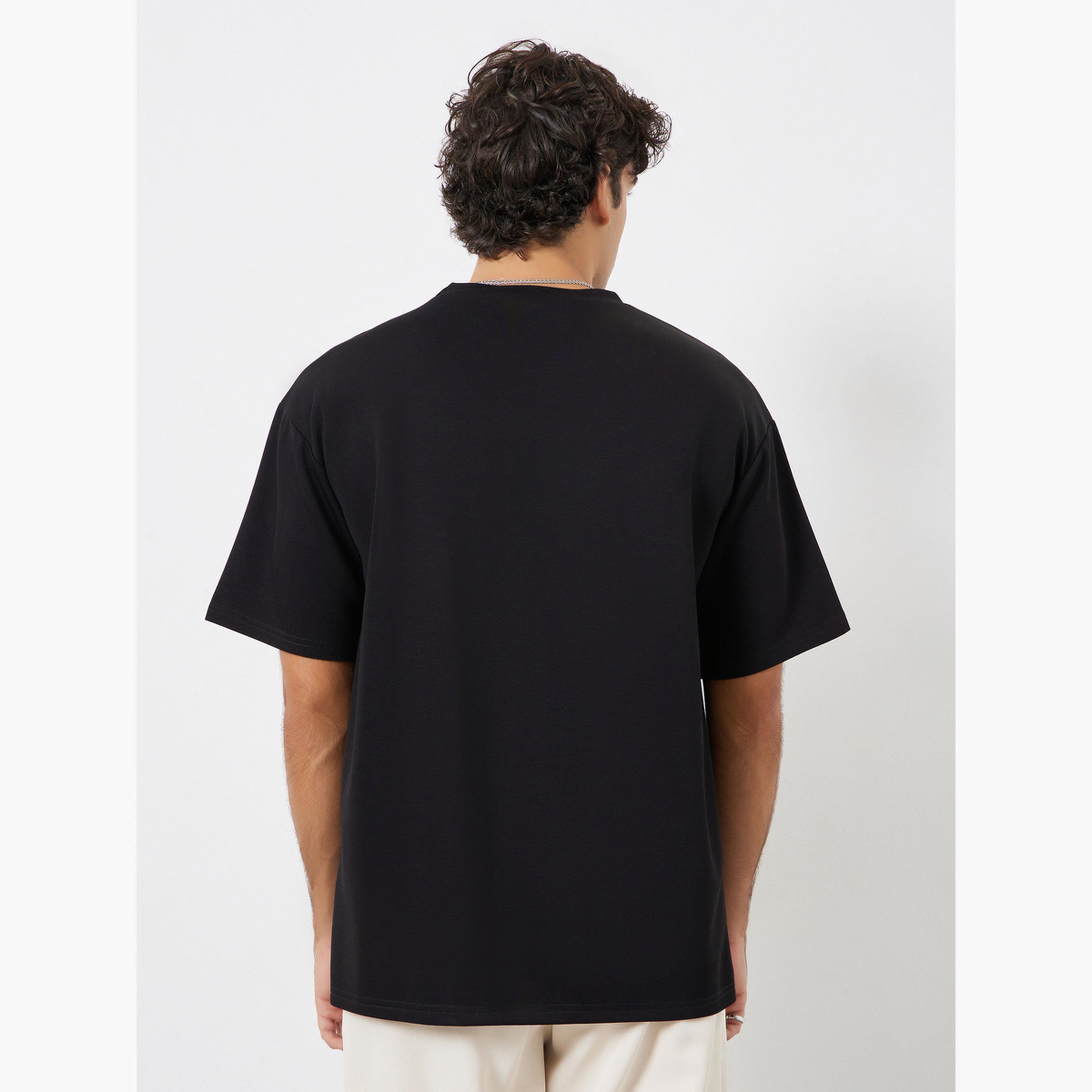 Styli Men Oversized Soft Heavy Jersey T-Shirt with Badge-men-clothing-tshirtsandpolos-tshirts-image-3