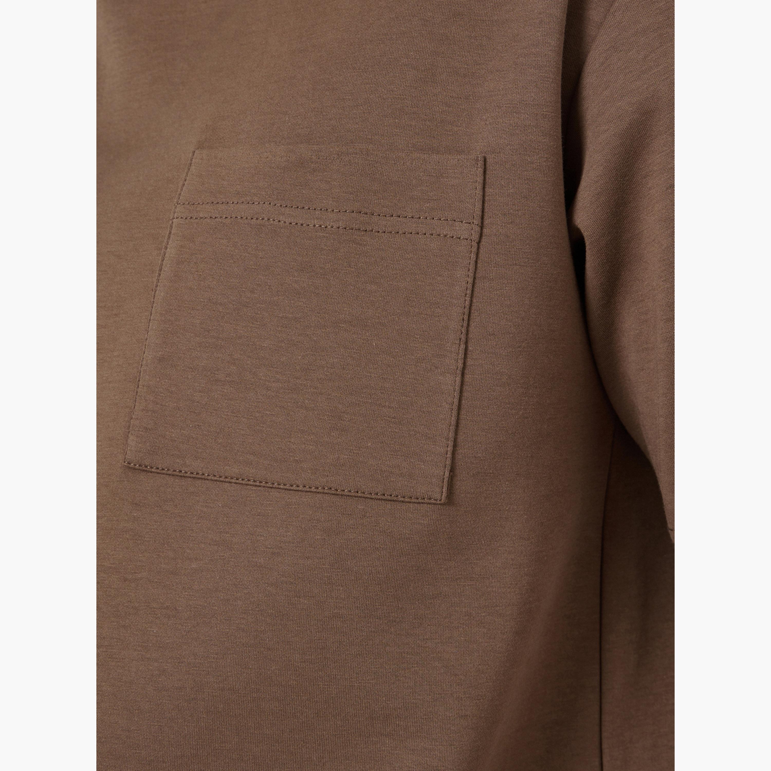 Styli Men Oversized Compact Stretch Heavy Jersey T-Shirt with Badge-men-clothing-tshirtsandpolos-tshirts-image-5