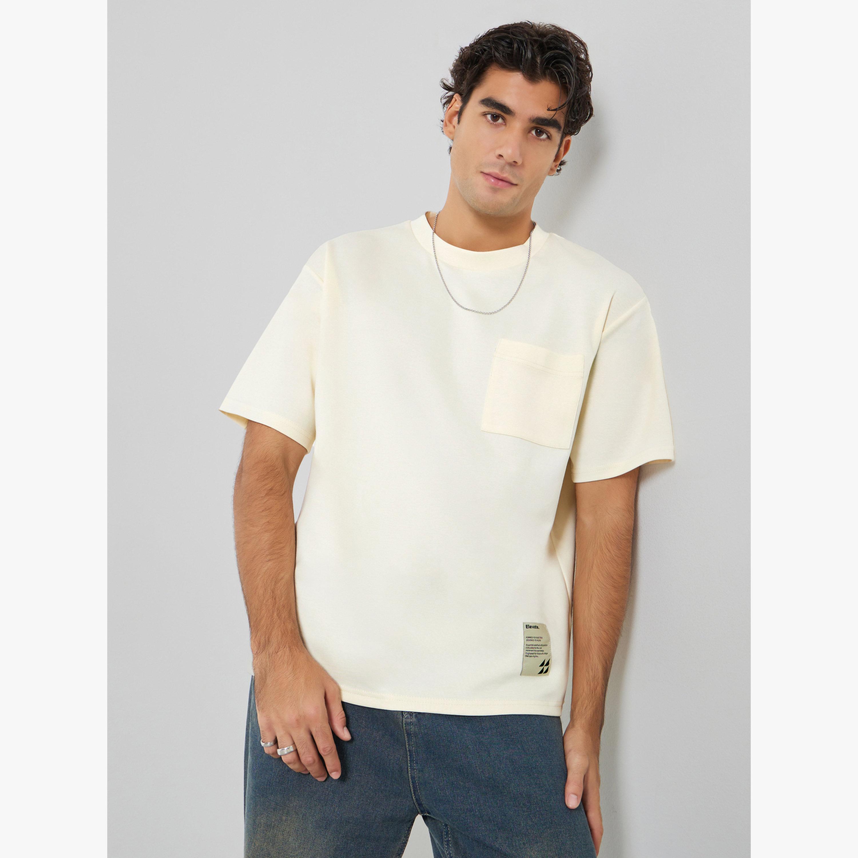 Styli Men Oversized Compact Stretch Heavy Jersey T-Shirt with Badge-men-clothing-tshirtsandpolos-tshirts-image-1