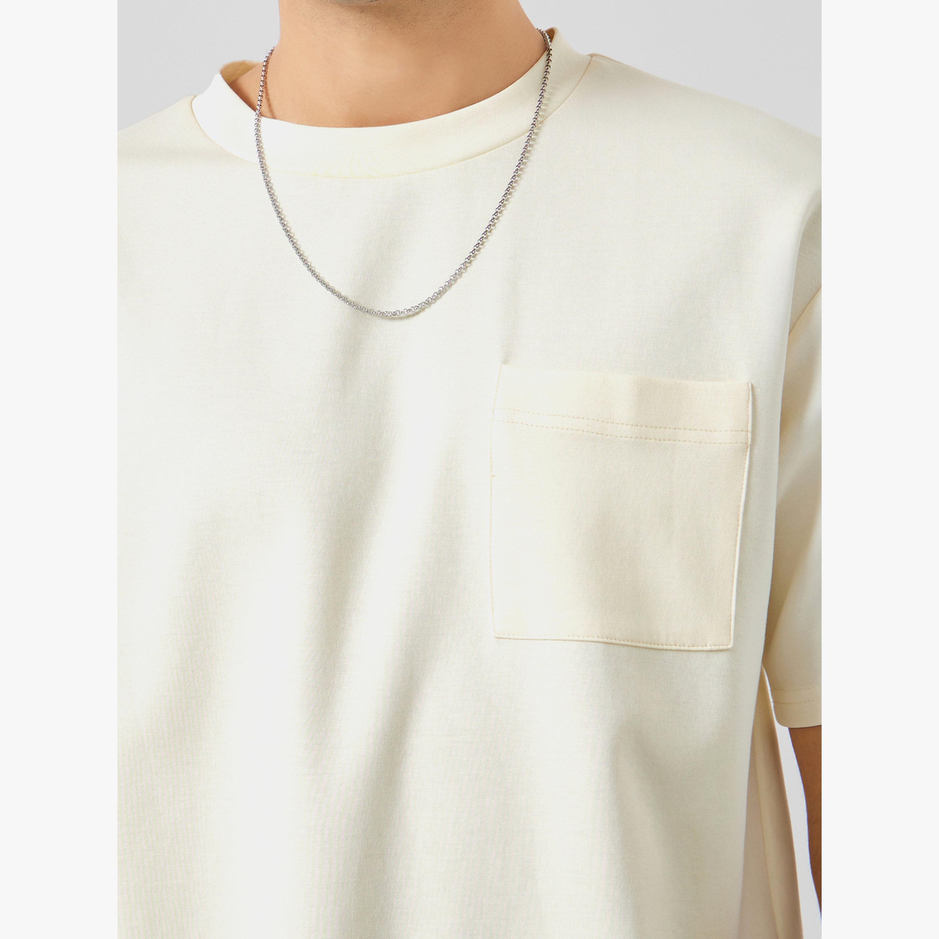 Styli Men Oversized Compact Stretch Heavy Jersey T-Shirt with Badge-men-clothing-tshirtsandpolos-tshirts-image-3