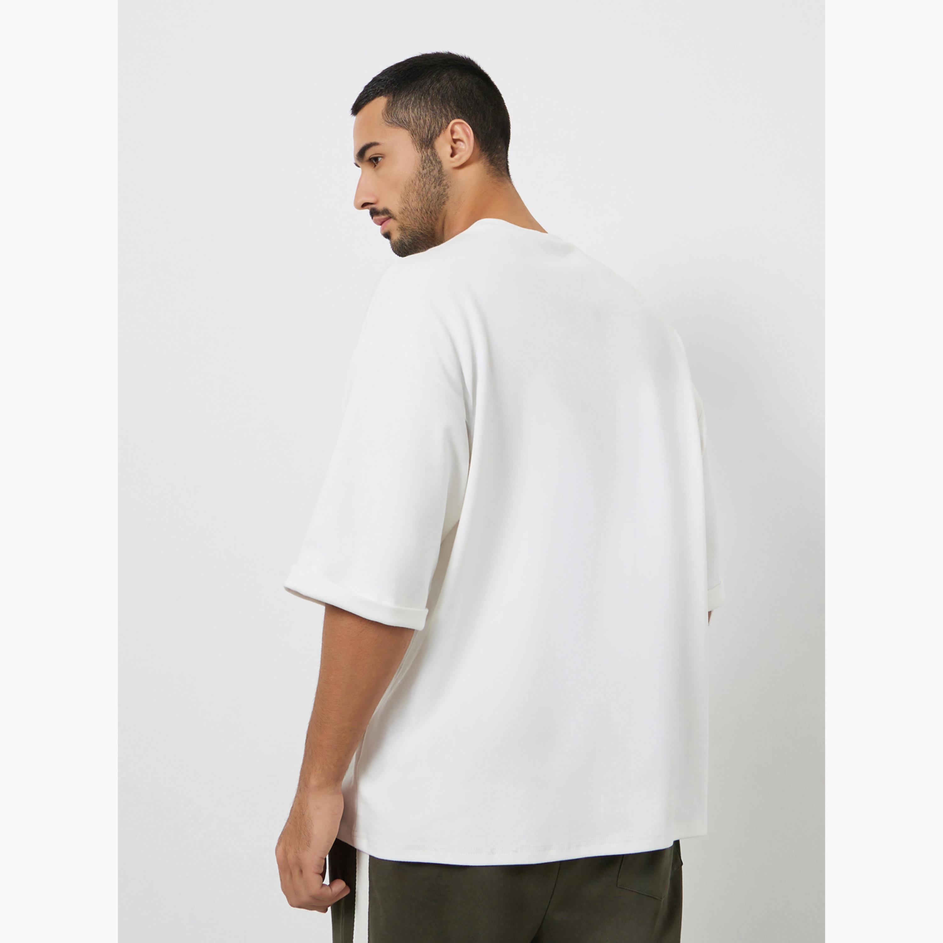 Styli Men Boxy Heavy Jersey Stretch Interlock T-Shirt-men-clothing-tshirtsandpolos-tshirts-image-4