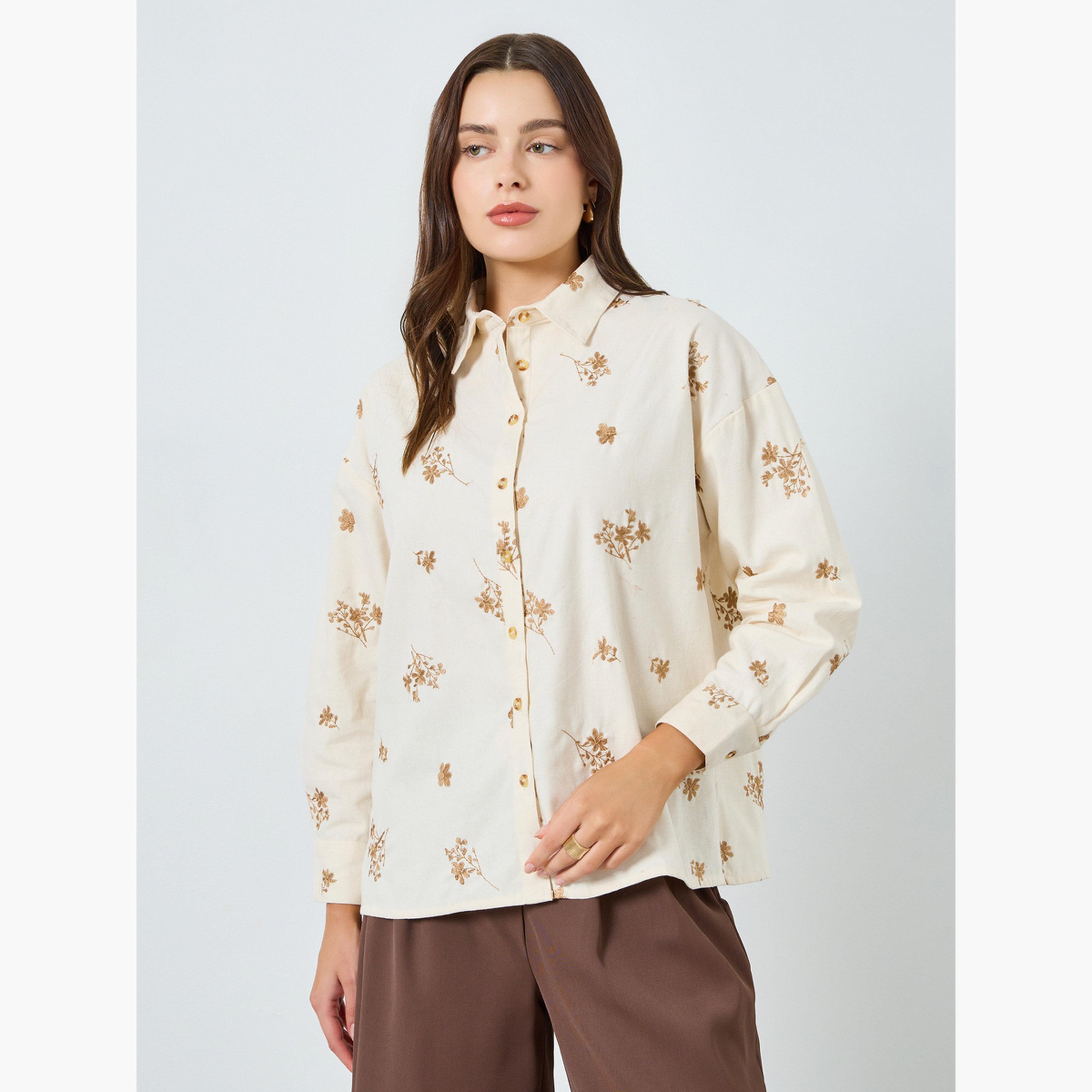 بلوزة كاجوال مُطرّزة بزهور-women-clothing-shirtsandblouses-shirts-image-1