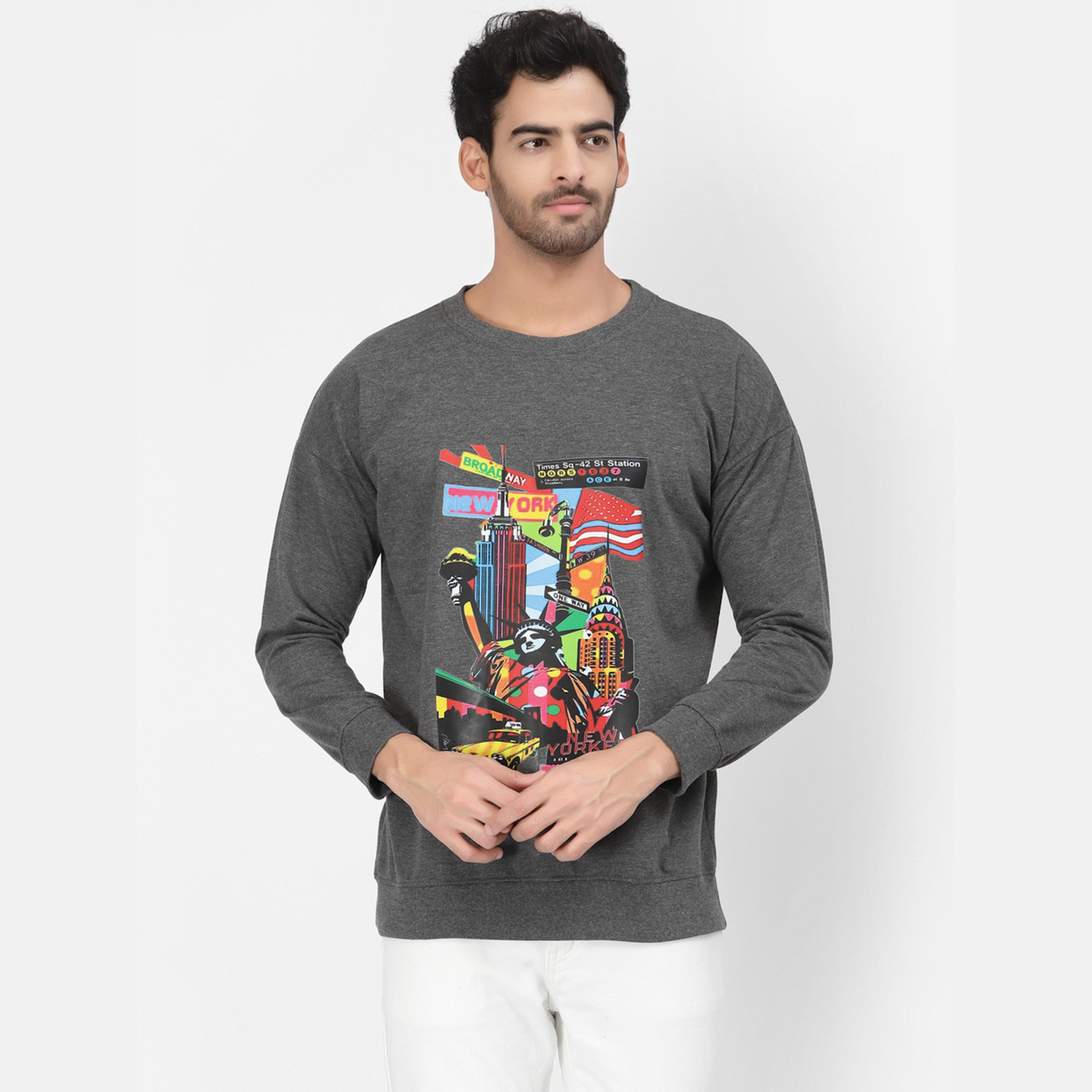 بوز - سويت شيرت رجالي بياقة دائرية وأكمام طويلة بطبعة غرافيكية لنيويورك-men-winterwear-hoodiesandsweatshirts-image-1