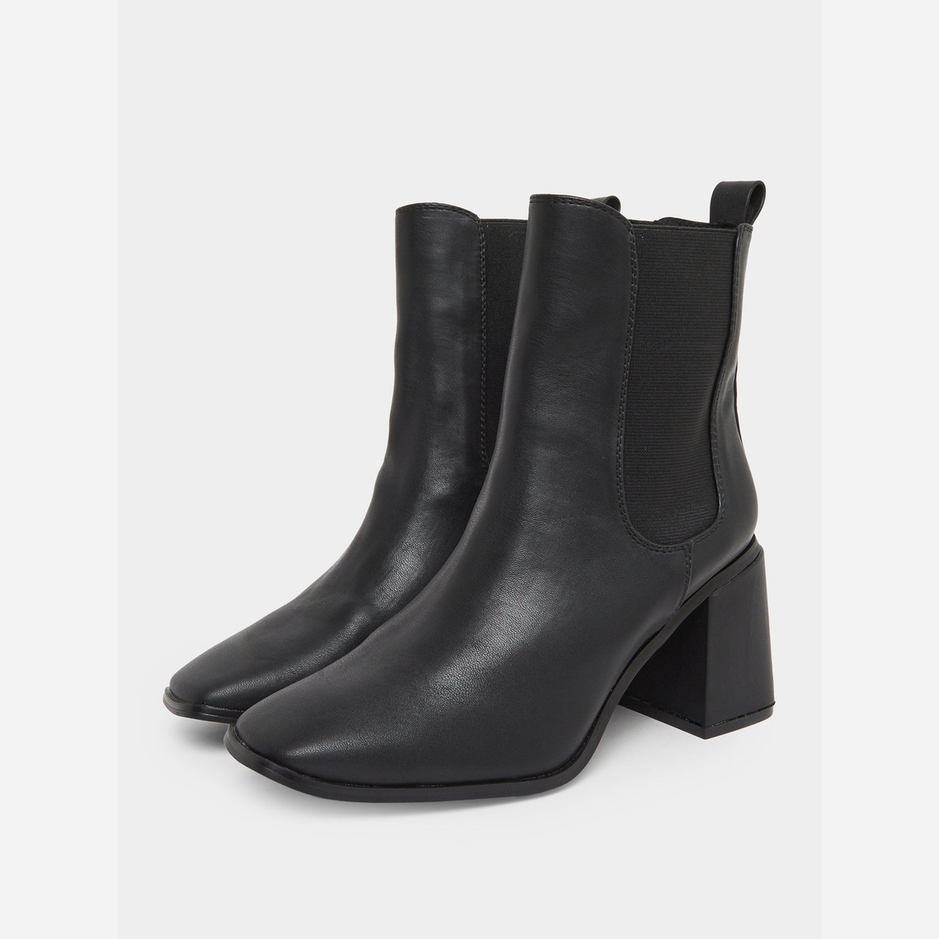 ستايلي - حذاء نسائي لون أسود كعب مربع وقصير يصل فوق الكاحل مع شريط مطاطي جانبي-women-shoes-boots-image-1
