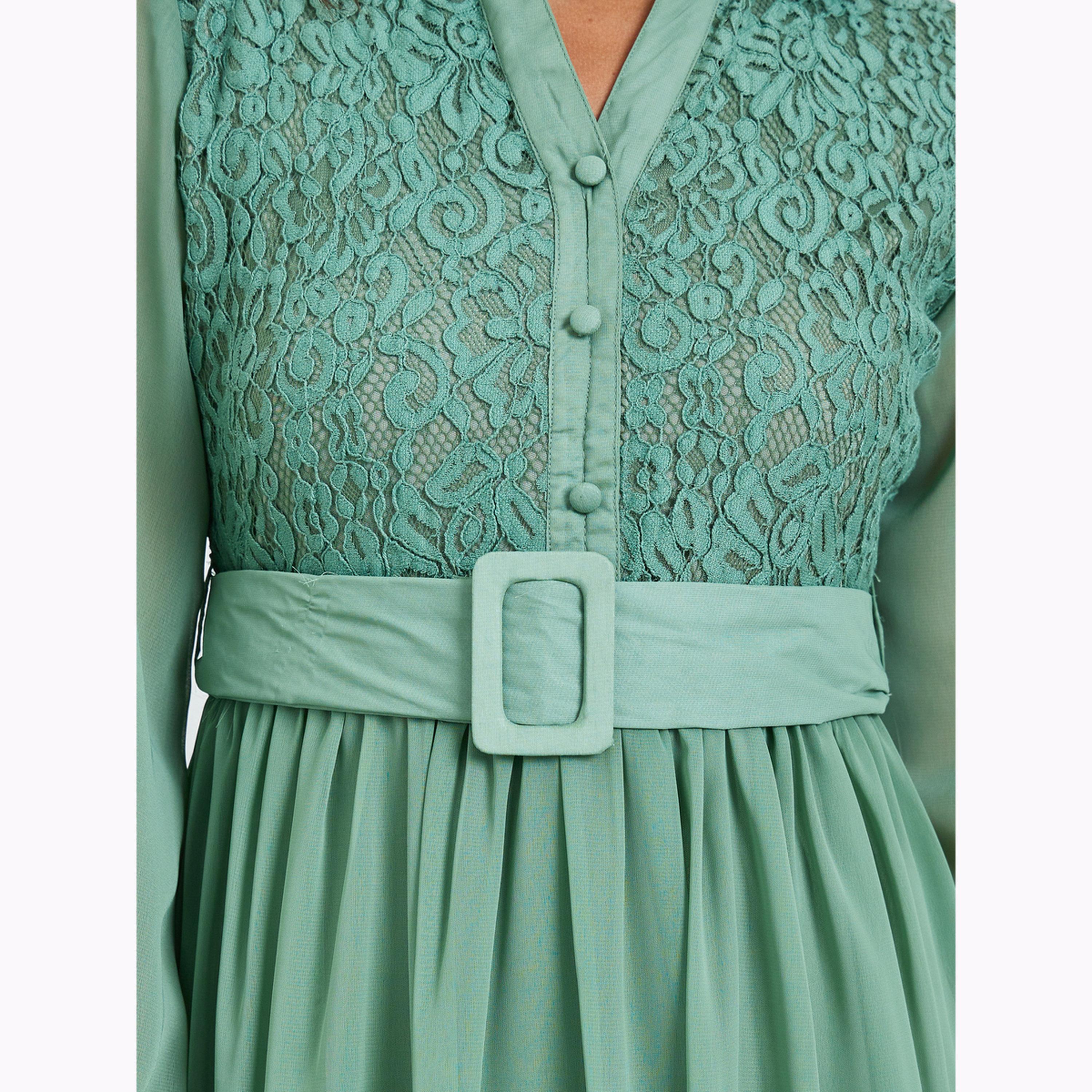 فستان طويل بحزام وتفاصيل دانتيل لون أخضر-women-clothing-dresses-image-5